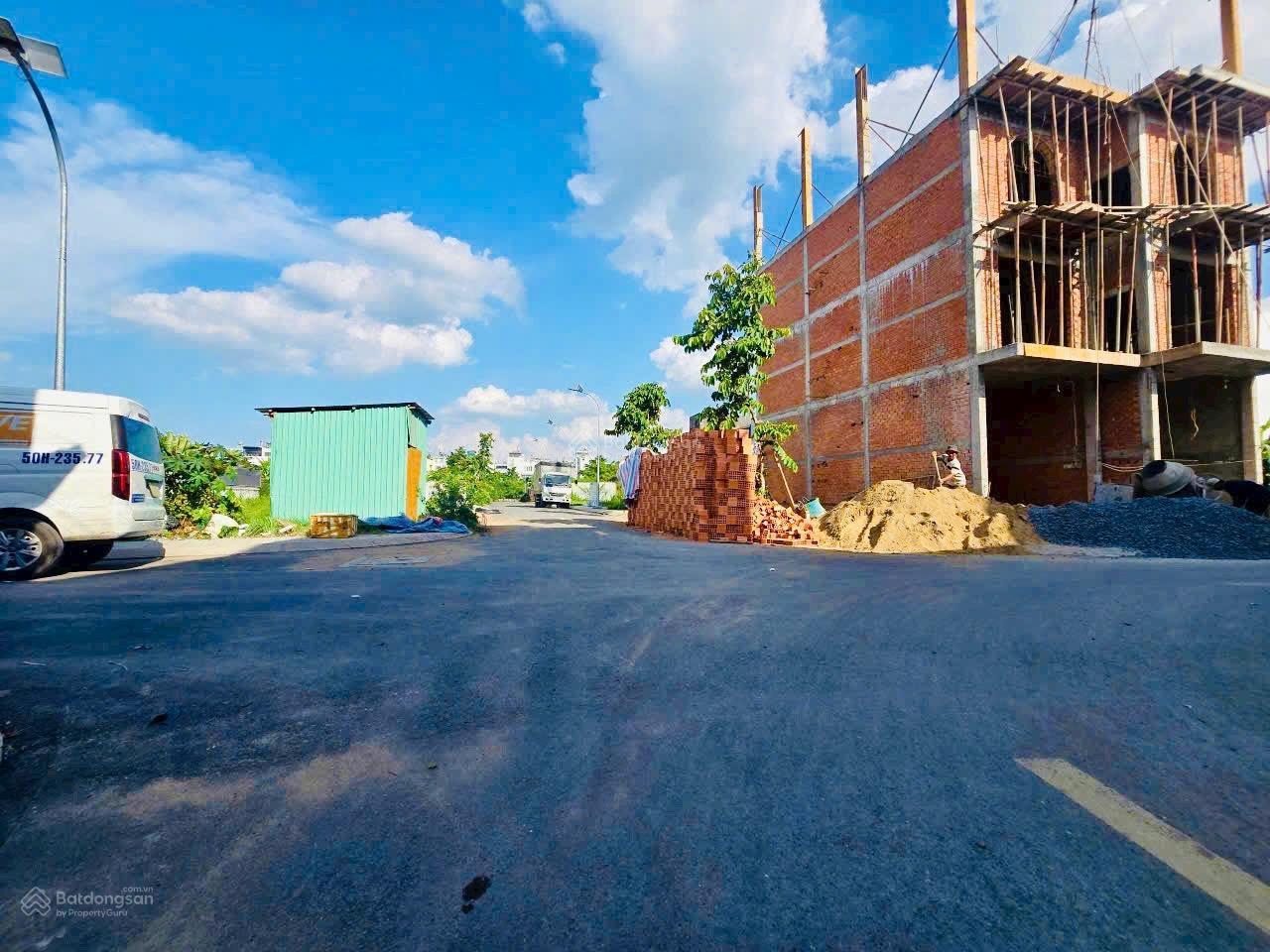 Bán lô đất khu dân cư Sài Gòn Mới Nhà Bè, 4x18m, giá 5.1 Tỷ, 0937 075 *** Em Thúy