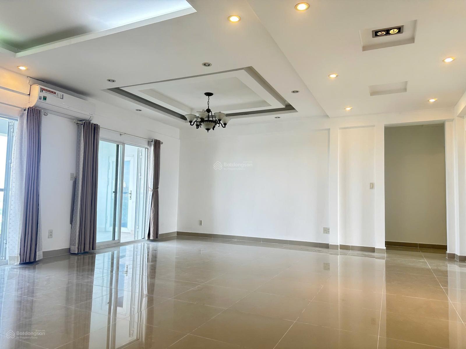 Nhà xấu cần bán gấp giá rẻ hơn thị trường 1 tỷ căn hộ Mỹ Khánh 4. LH 0919 331 ***