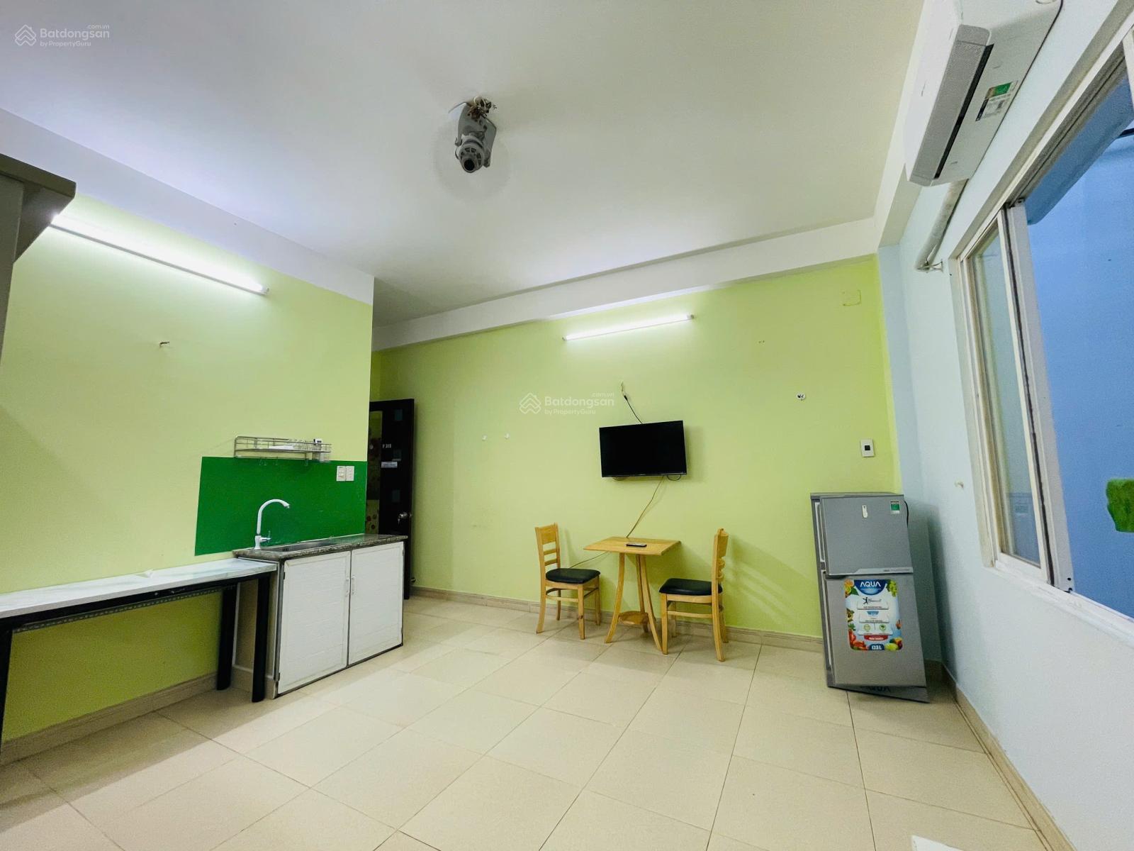 Phòng trọ 22m2 tách bếp - trống sẵn, 68/27 Út Tịch, Hoàng Văn Thụ, P4 - gần sân bay TSN Phòng trọ 22m2 tách bếp - trống sẵn, 68/27 Út Tịch, Hoàng Văn Thụ, P4 - gần sân bay TSN