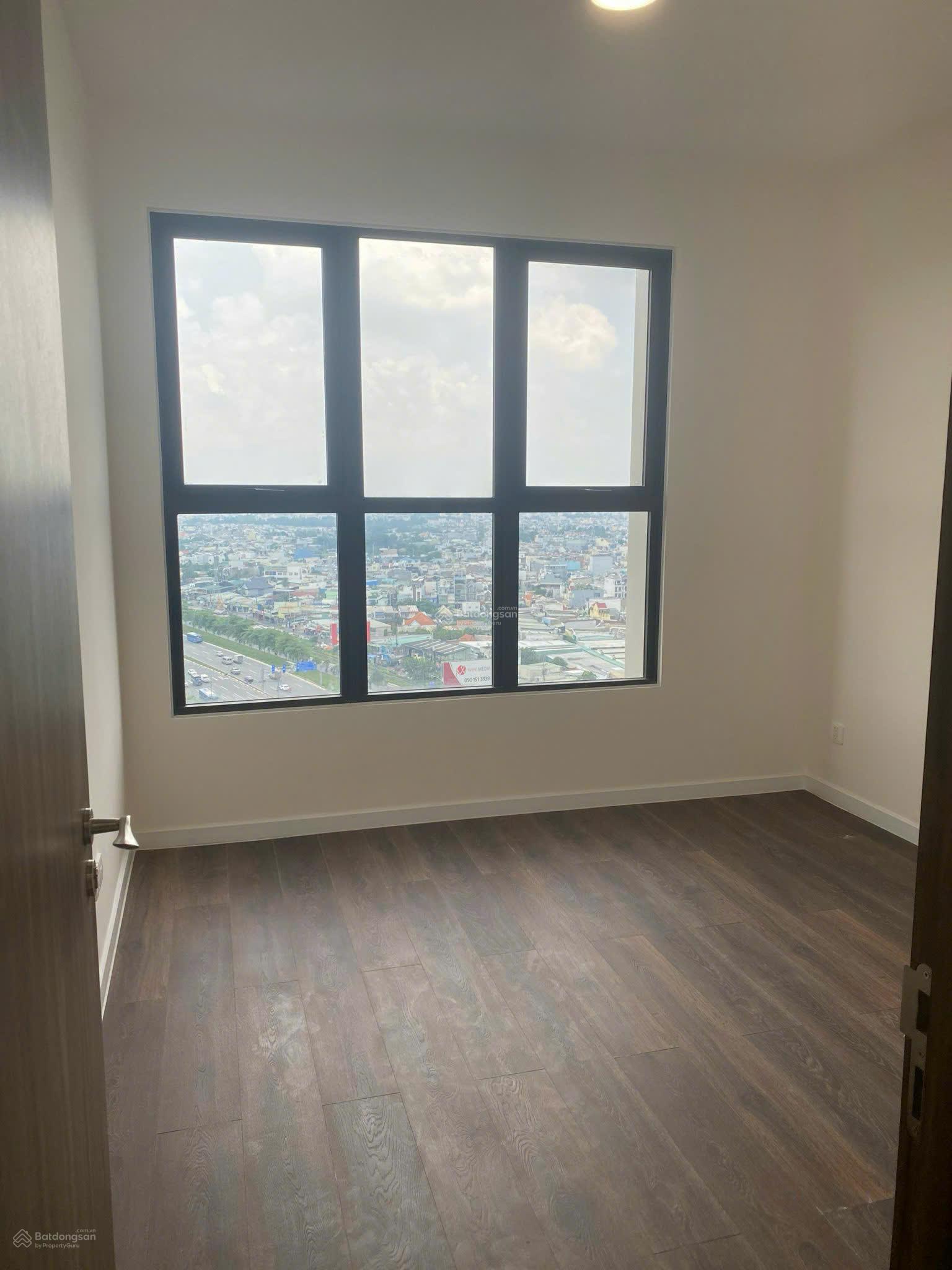 Nhà cần tiền bán căn hộ ST.Moritz Phạm Văn Đồng,Thủ Đức 2pn,2wc,65/71m Landmark 4tỷ. LH0985 807 ***Vy