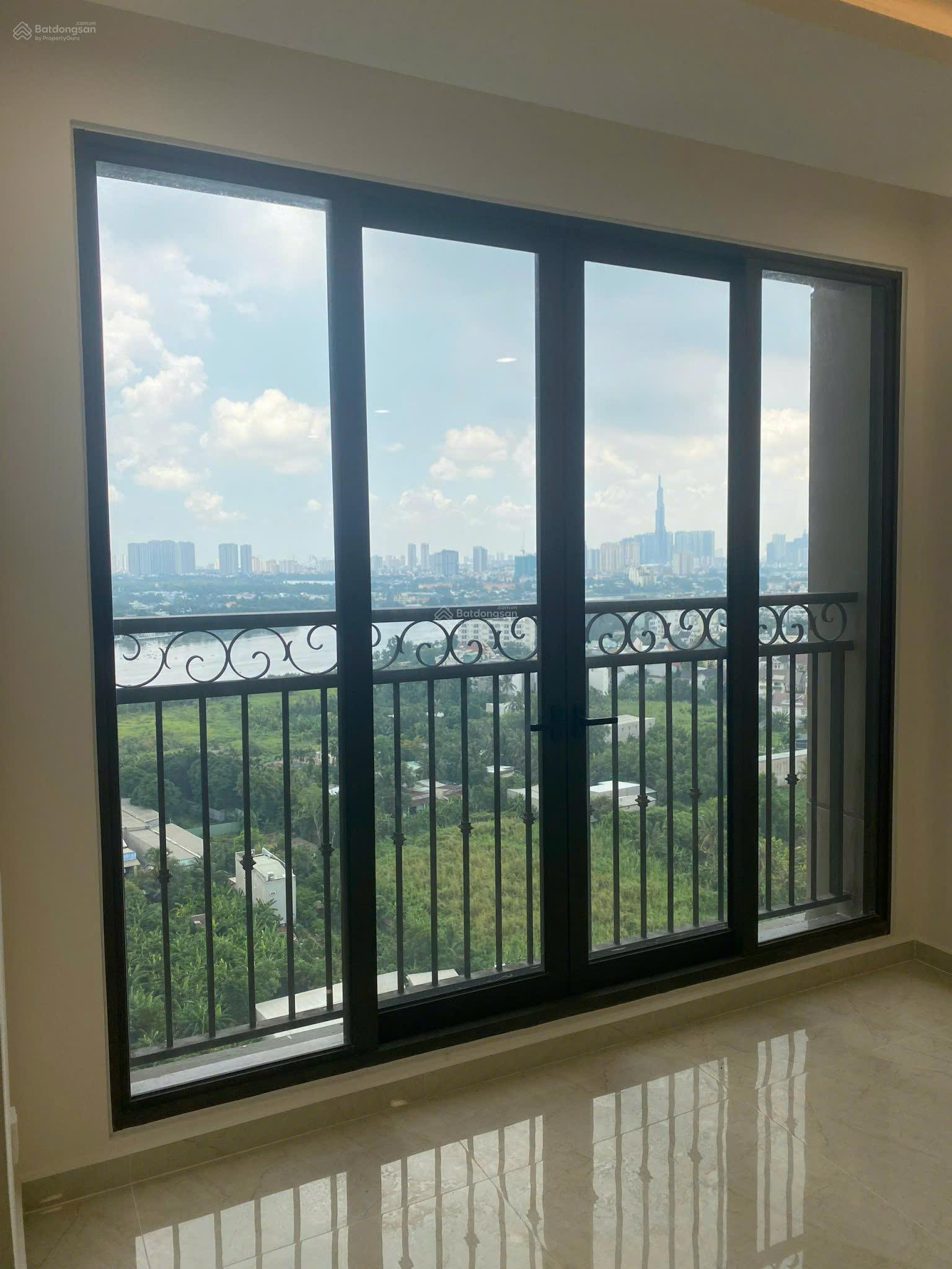 Nhà cần tiền bán căn hộ ST.Moritz Phạm Văn Đồng,Thủ Đức 2pn,2wc,65/71m Landmark 4tỷ. LH0985 807 ***Vy