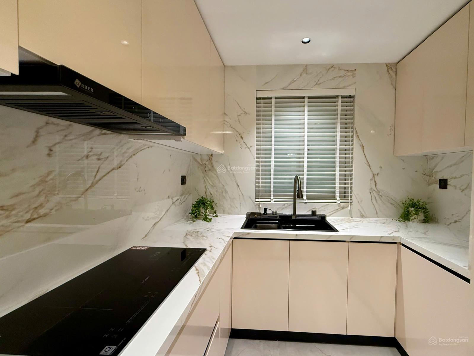 Bán căn hộ thiết kế và trang bị theo tiêu chuẩn cao cấp 5 sao, tầng 7 Mường Thanh Khánh Hòa, 110 m²