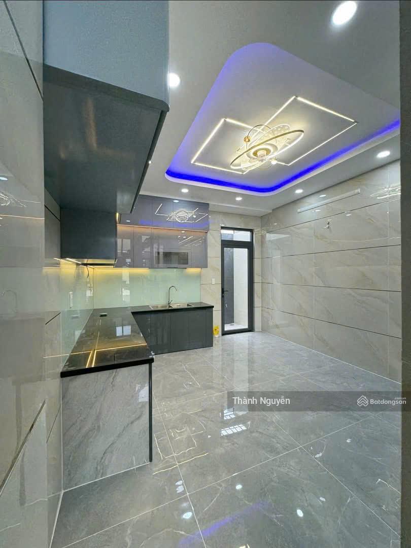 Bán tòa nhà MT đường Số 7 khu dân cư Trung Sơn, Bình Chánh, DT 10x20m hầm 5 tầng giá 39 tỷ TL