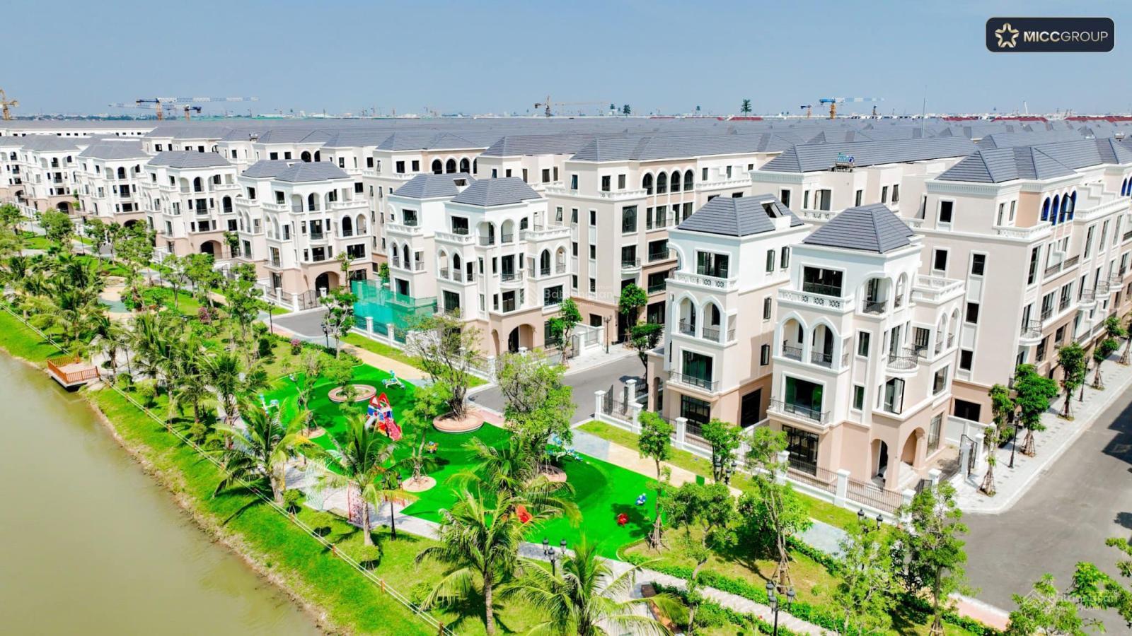 Vinhomes OCP2: Em có căn liền kề khu Hải Âu, rẻ đẹp, giá 8,9 tỷ, DT 65m2, MT 5x13m, gần trường, CC