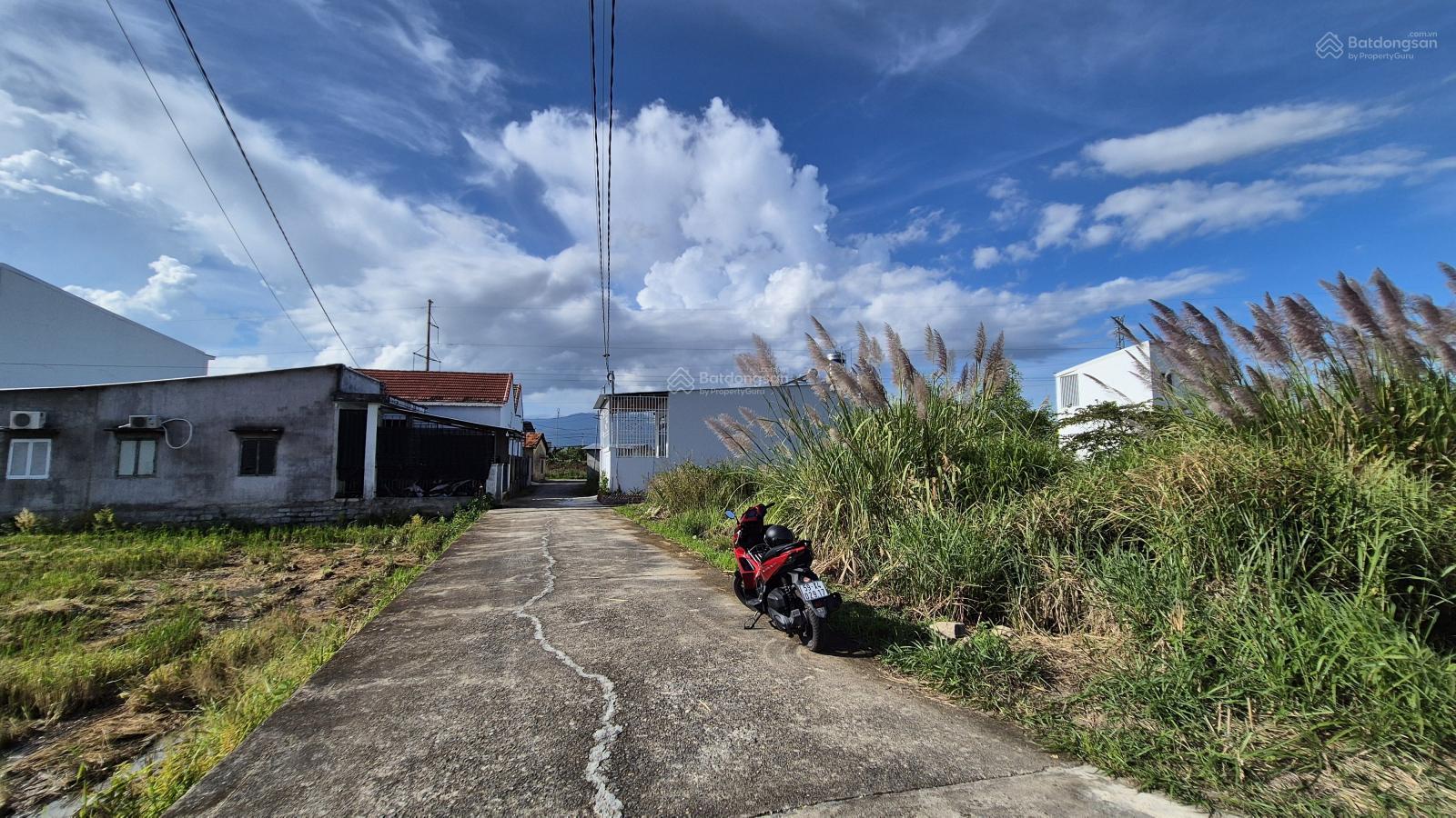 Bán lô đất full thổ cư đường ô tô Diên An, Diên Khánh cách Võ Nguyên Giáp 300m Giá chỉ 18tr/m2