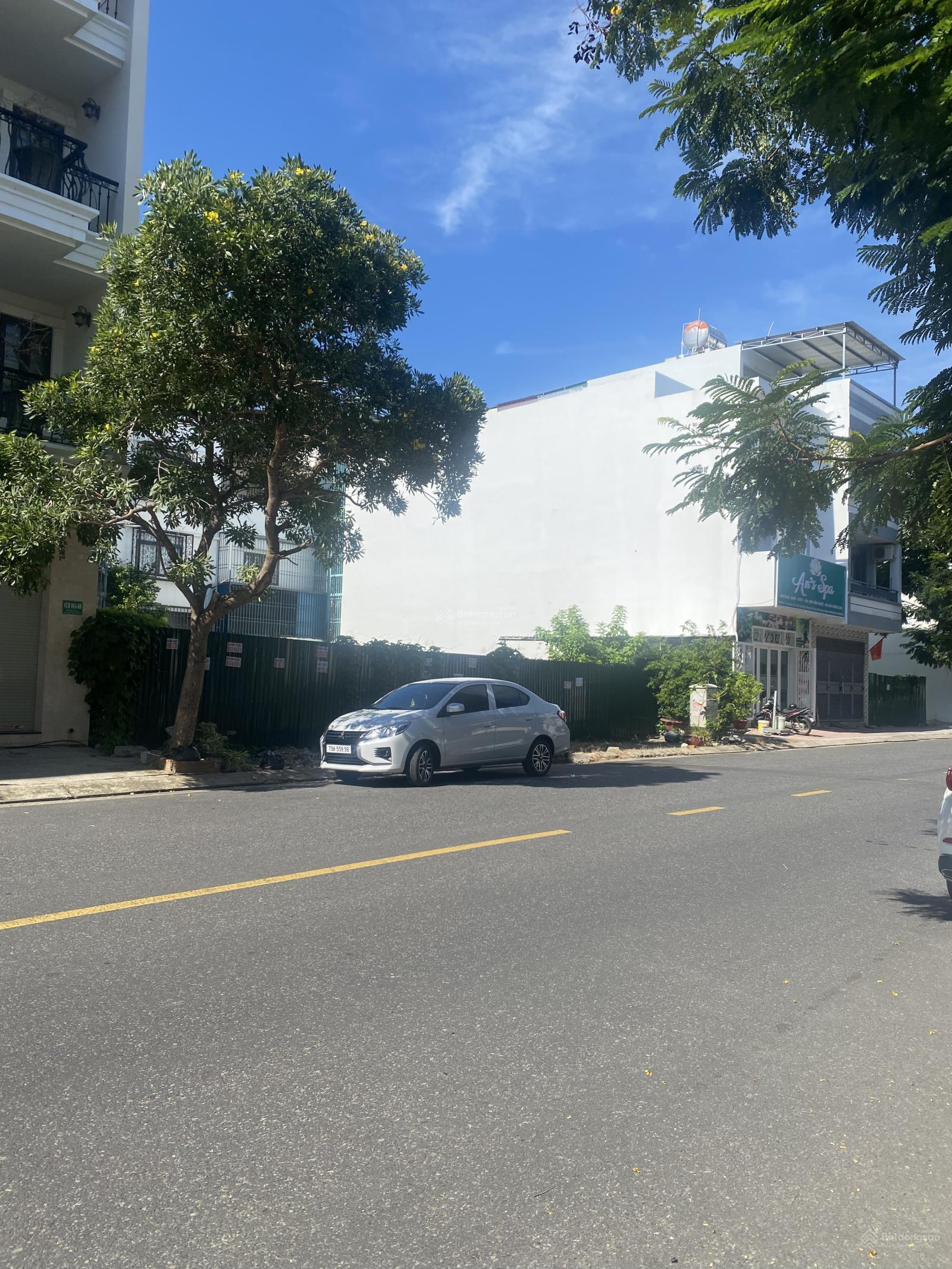 Bán lô đất VCN Phước Long 1 Nha Trang, gần công viên, ngay khu tiện ích, giá rẻ. Lh yến: 090550075