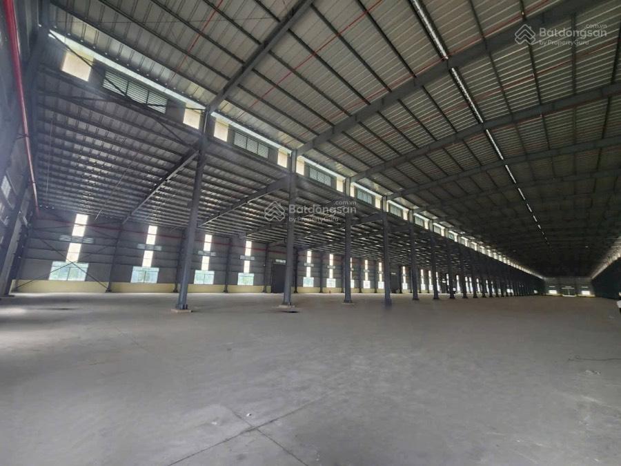 KHO XƯỞNG 2.400m2 KHU CÔNG NGHIỆP CẦN GIUỘC.