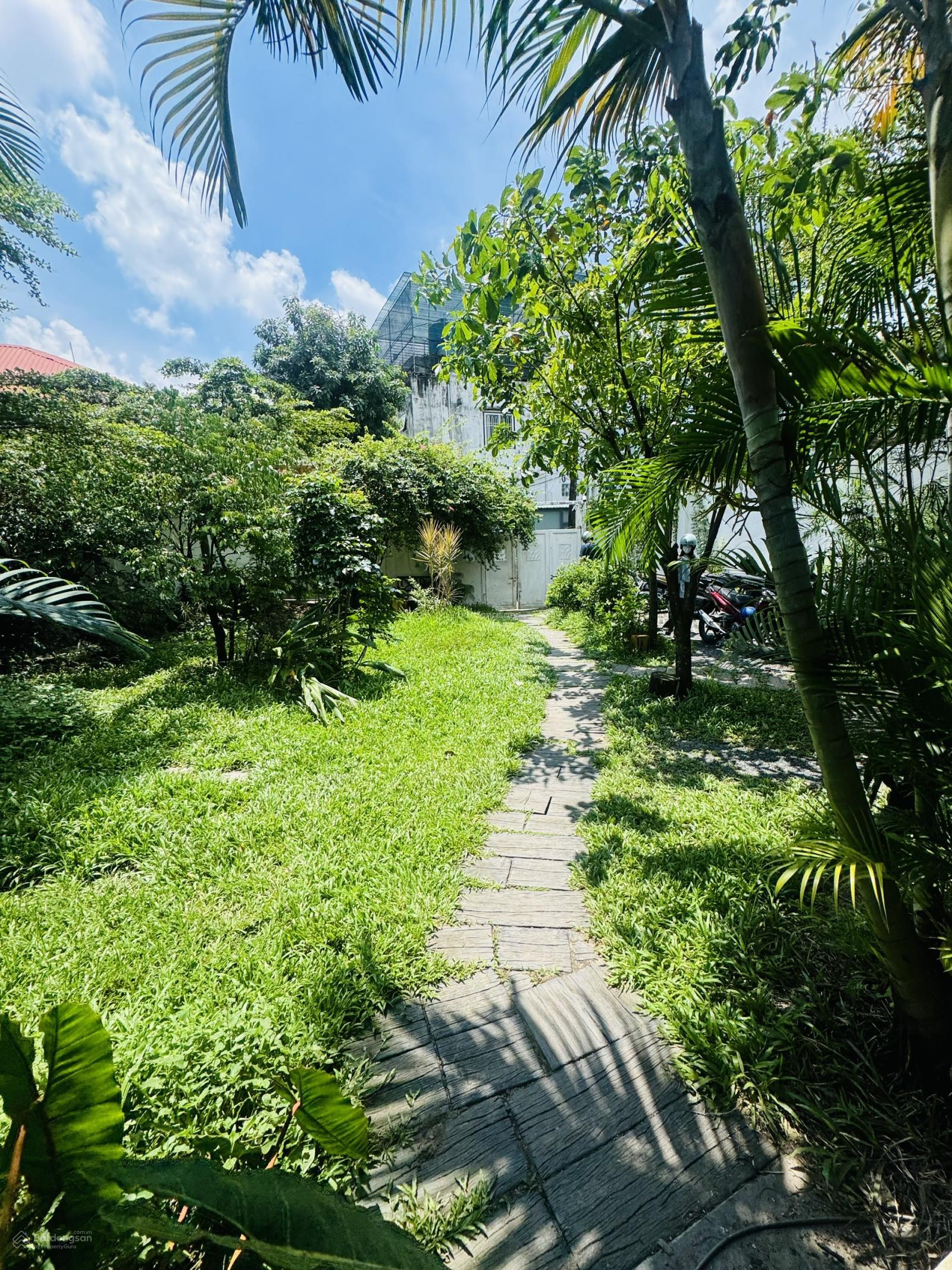 Bán biệt thự sân vườn Thảo Điền Quận 2, 380m2, ngang 16m chỉ 78 tỷ