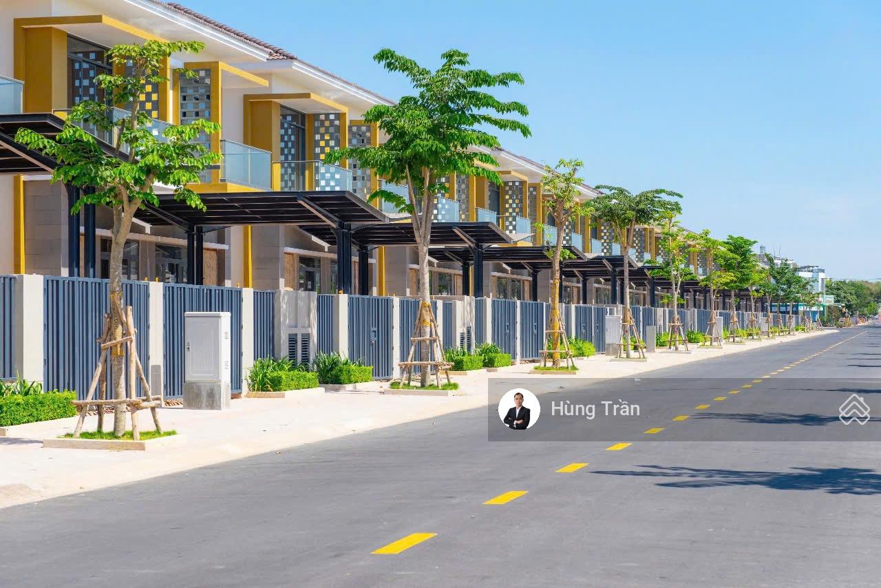 Bán biệt thự song lập Sun Casa Central duy nhất 1 căn giá 5 tỷ 050 ngay KCN VSIP II