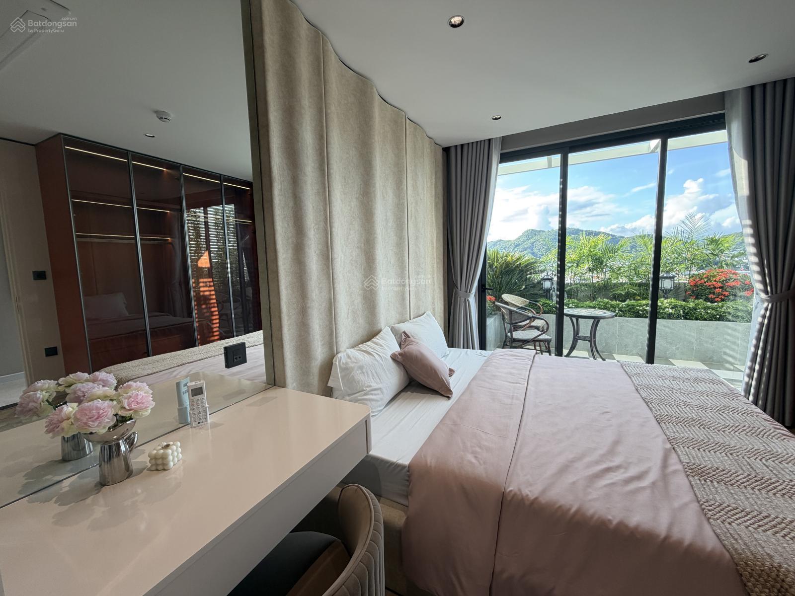 Cực hiếm căn hộ biển rộng 110m2, sân vườn 40m2, 2PN 2WC, full nội thất mới chỉ 7.1 tỷ