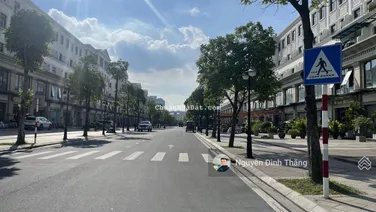 SIÊU PHẨM TRÂU QUỲ view VƯỜN HOA CỰC HIẾM DT : 79.5m2 vỉa hè 2.5m