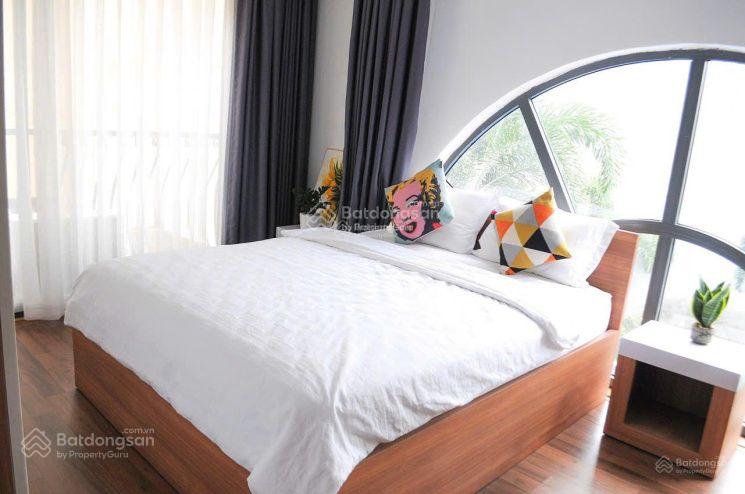 Thiện chí bán căn hộ 3PN 90m2 chung cư The Garden Hill - 99 Trần Bình, tầng trung, full nội thất