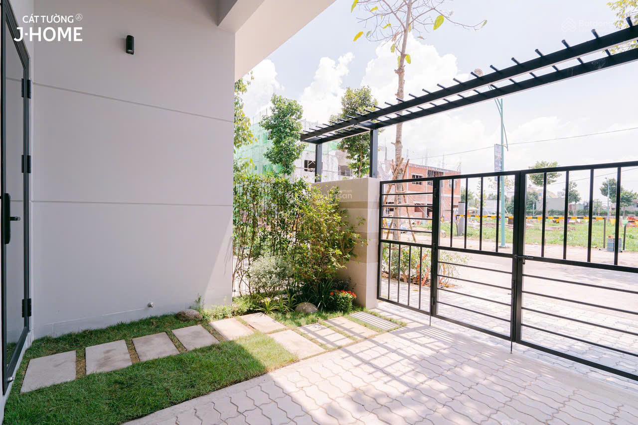 Nhà mới 100% cho thuê nhà 2 tầng khu Cát Tường J - Home compound an ninh tuyệt đối chỉ 10tr/tháng