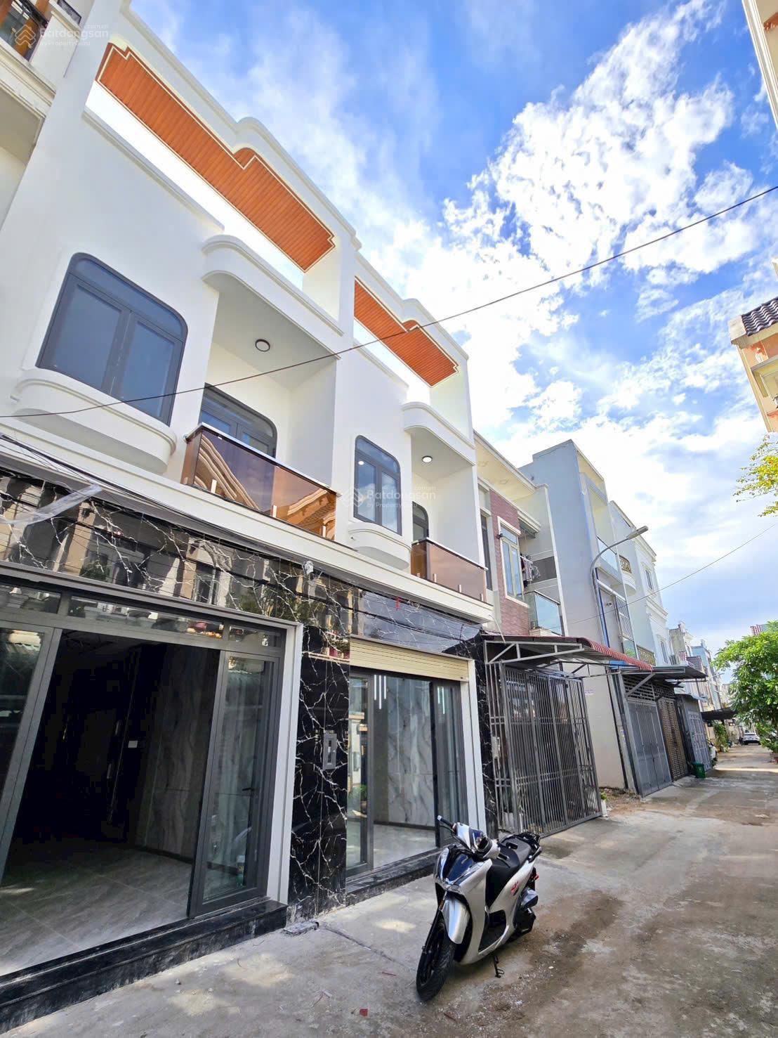 Chính chủ gửi bán nhà mới 1trệt 1lầu hoàn công KDC vip Hóa An, 4x18=72m2 thổ cư 100%, 3PN, sổ riêng Chính chủ gửi bán nhà mới 1trệt 1lầu hoàn công KDC vip Hóa An, 4x18=72m2 thổ cư 100%, 3PN, sổ riêng