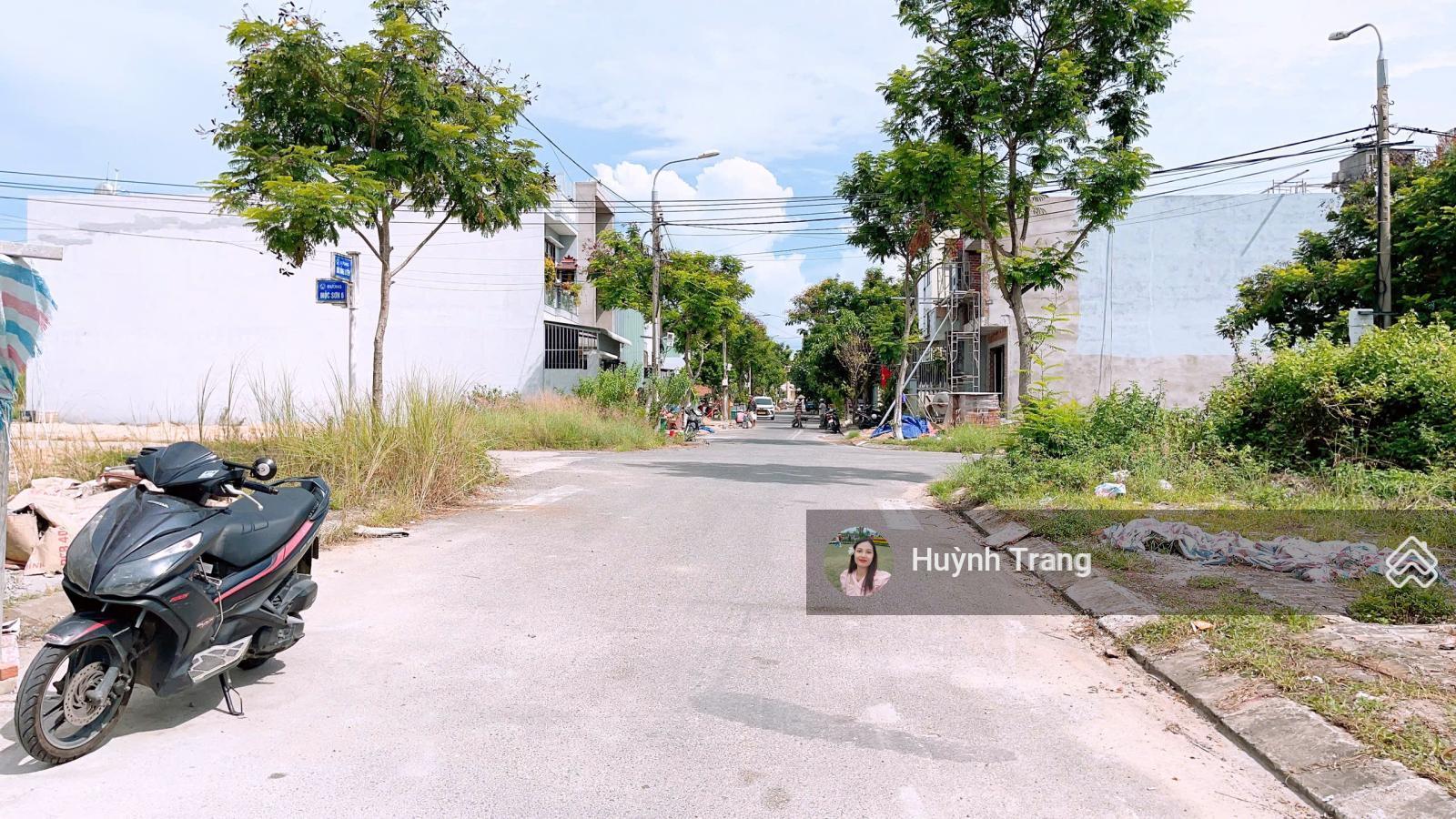 Bán đất Bùi Bỉnh Uyên - gần biển Non Nước, hướng Đông, vị trí đẹp, giá chỉ 5.4 tỷ Bán đất Bùi Bỉnh Uyên - gần biển Non Nước, hướng Đông, vị trí đẹp, giá chỉ 5.4 tỷ