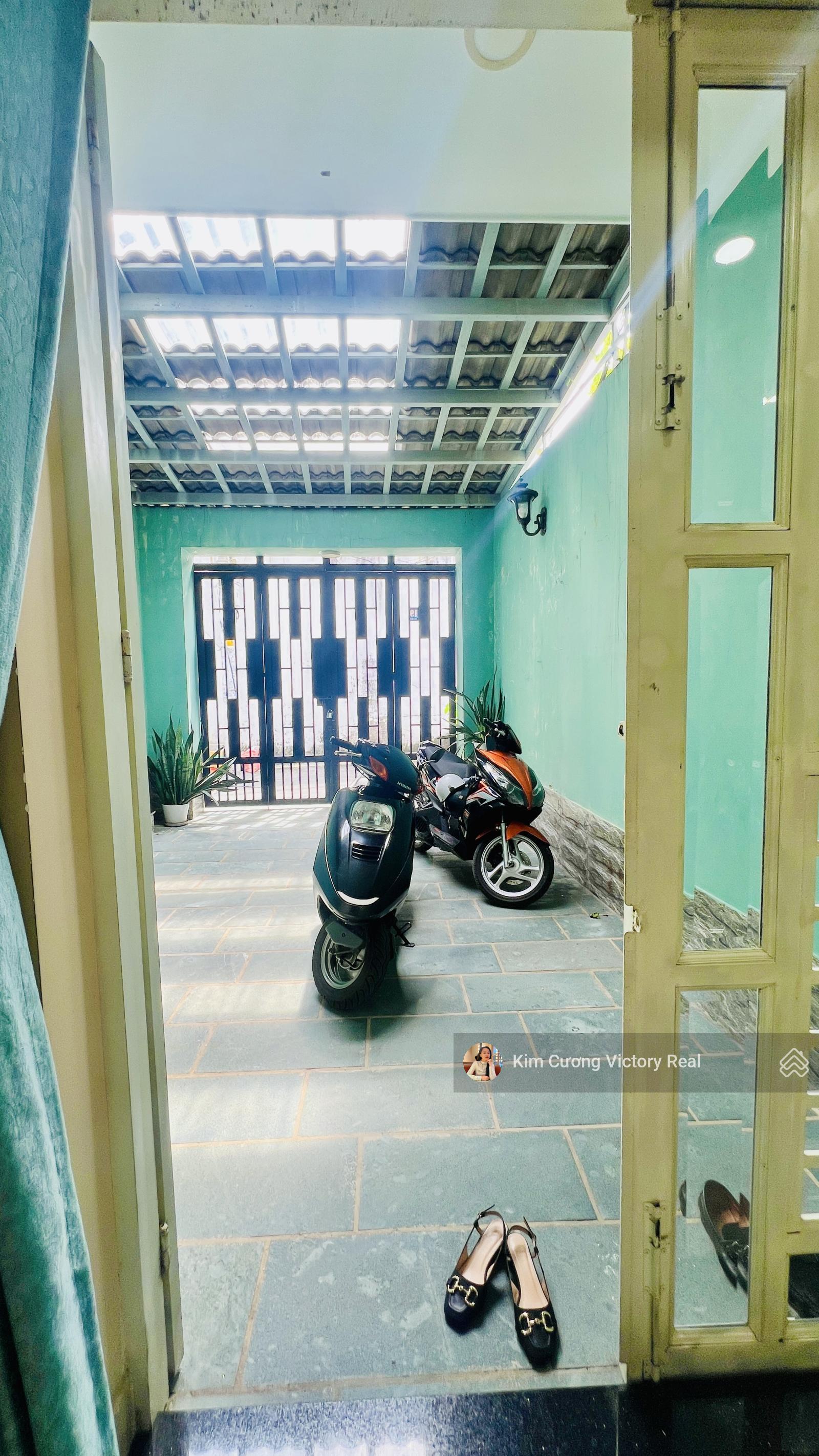 Bán nhà HXH 6m Bành Văn Trân P.7 Tân Bình - DT 97m2 - 2 tầng nhà đẹp sân xe hơi - Giá 12.99 tỷ TL