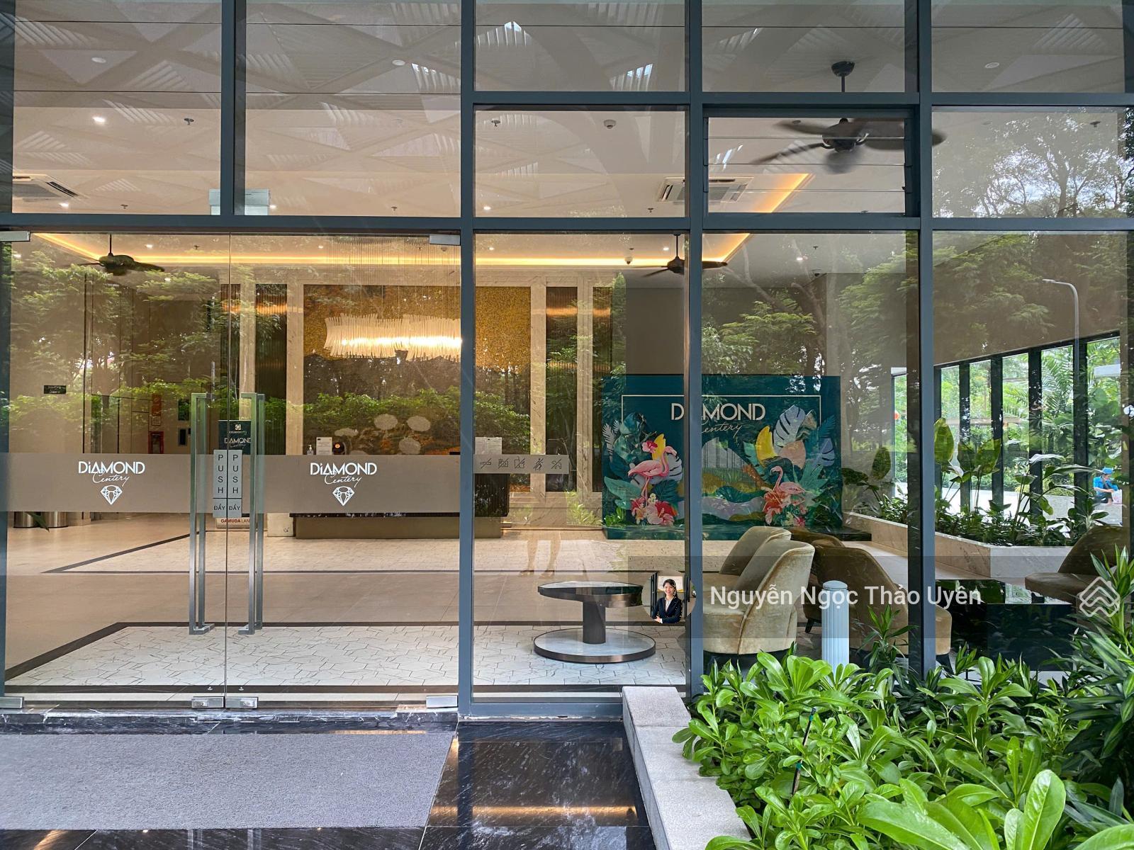 Hot! Centery 3PN view hồ bơi giá 18tr có ô xe tốt nhất hiện tại