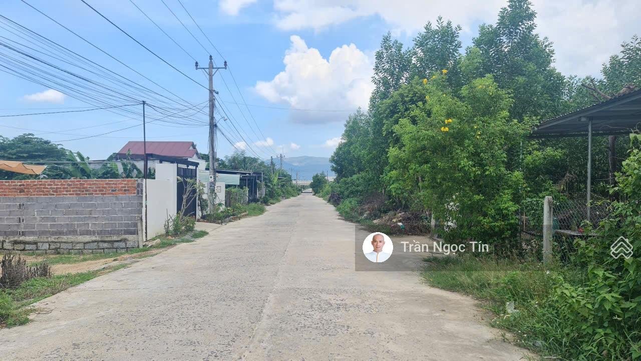 Bán đất tặng nhà mặt tiền đường nhánh Hương Lộ 39 - Suối Tiên - Diên Khánh - Giá 1,25 Tỷ