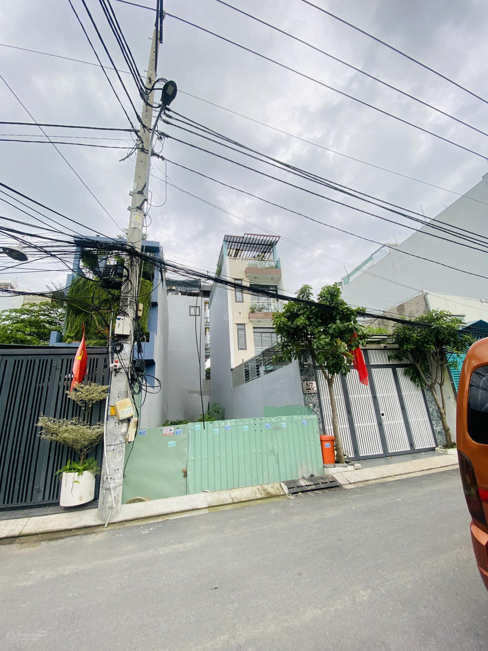 Bán đất mặt tiền ngay 4S - Phạm Văn Đồng! Vị trí cực đẹp! DT 107m2 chỉ 7 tỷ -