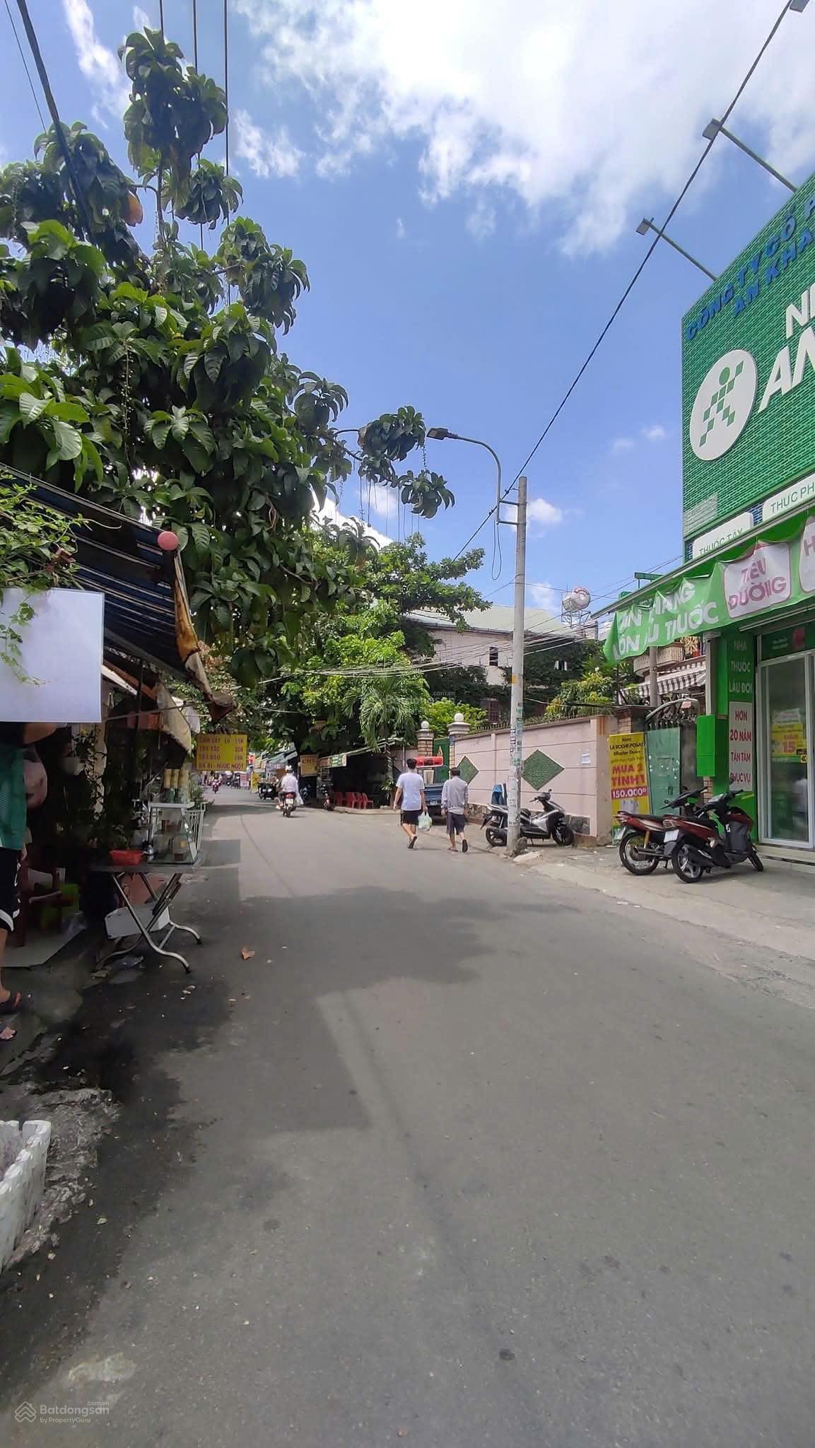 Bán MTKD ngay Lê Trọng Tấn, kế bên Đại Học Công Thương, DT: 10x46, giá 42 tỷ TL