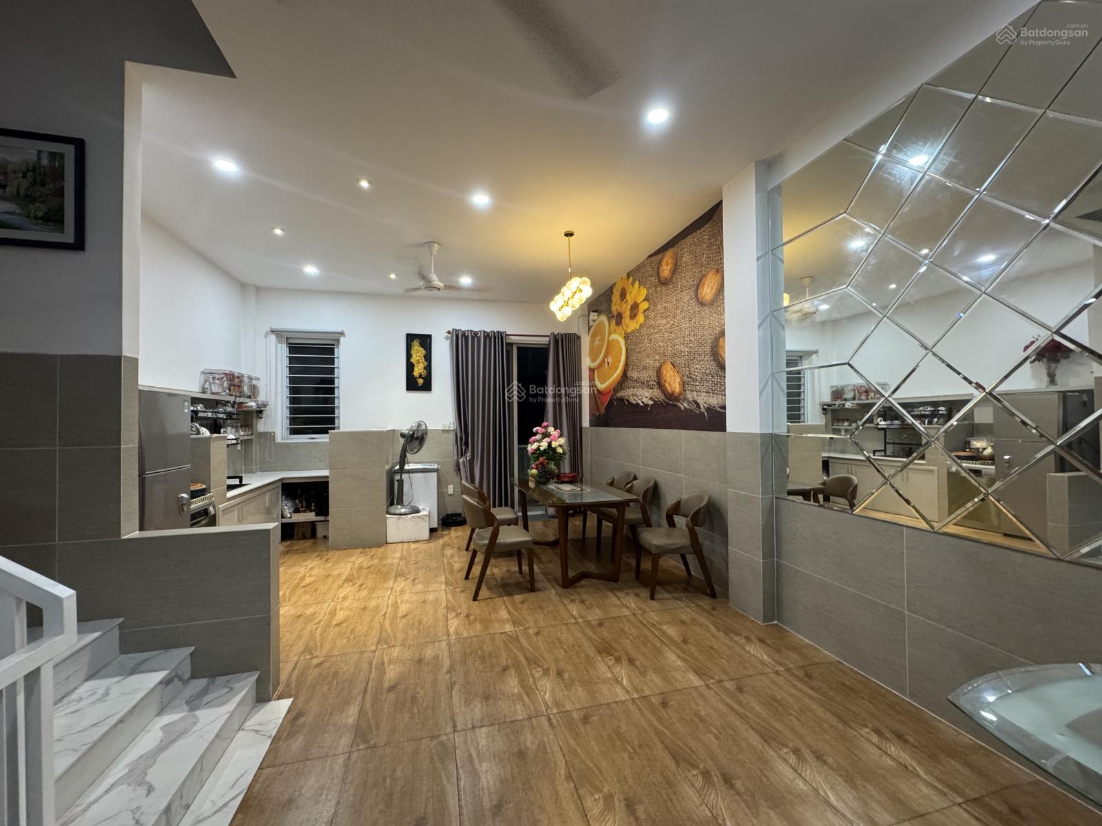 Bán nhà mới đẹp tặng full nội thất, xây dựng 3 lầu kiên cố sát bên KDC Dương Hồng, Mizuki, Camelia