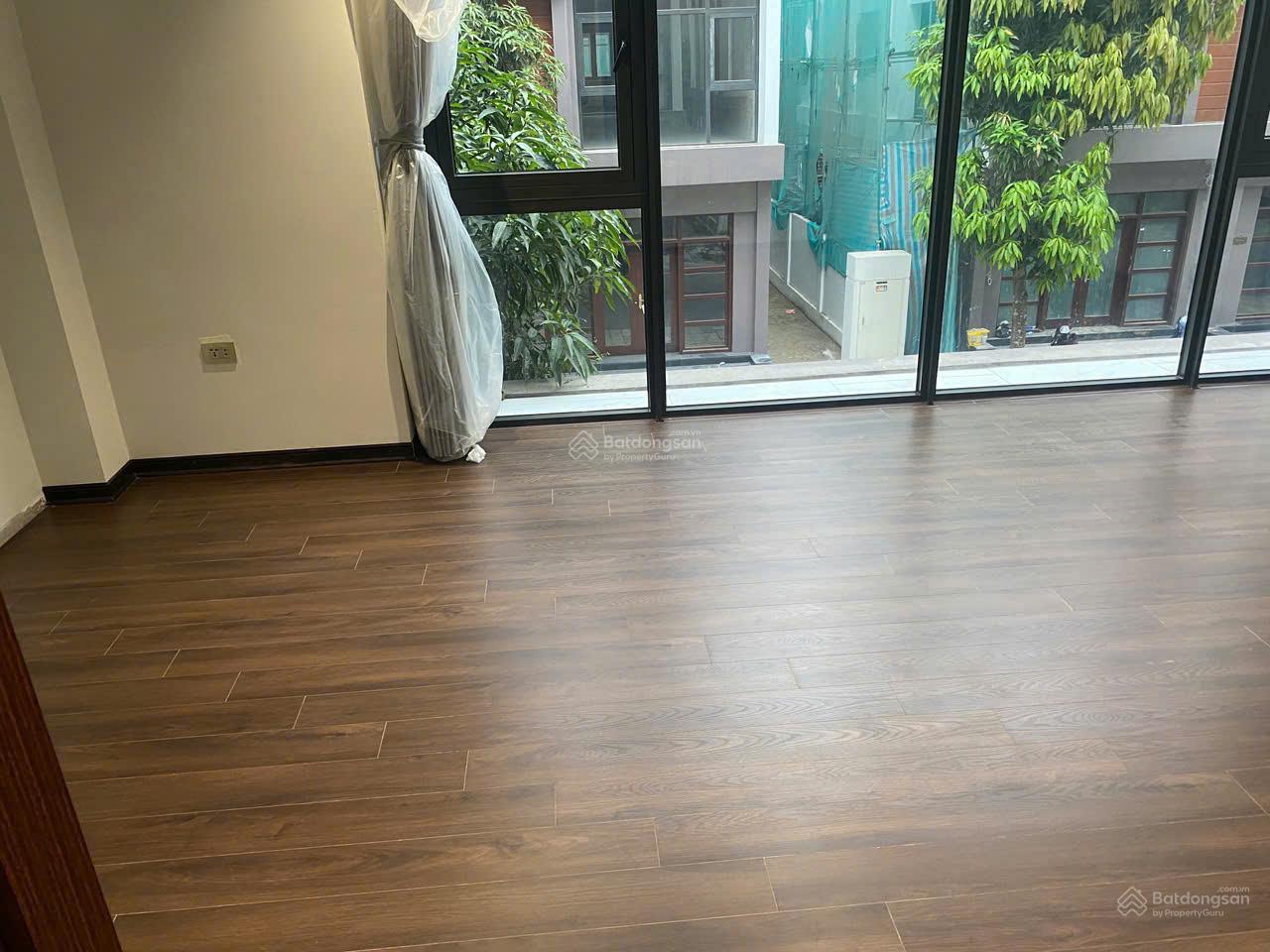 Chính chủ bán căn Phố Biển 104m2, góc xẻ khe MT 8m đã hoàn thiện nội thất, sẵn HD giao dịch 16 tỷ