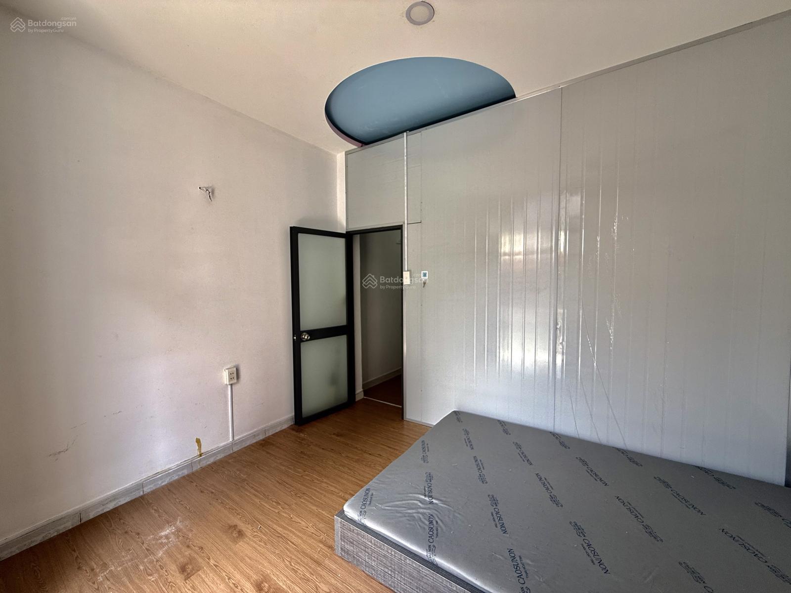 Cho thuê căn hộ 2 phòng ngủ bancol, máy giặt riêng, full nội thất, rộng 55m2, ngay Vạn Hạnh Mall Cho thuê căn hộ 2 phòng ngủ bancol, máy giặt riêng, full nội thất, rộng 55m2, ngay Vạn Hạnh Mall