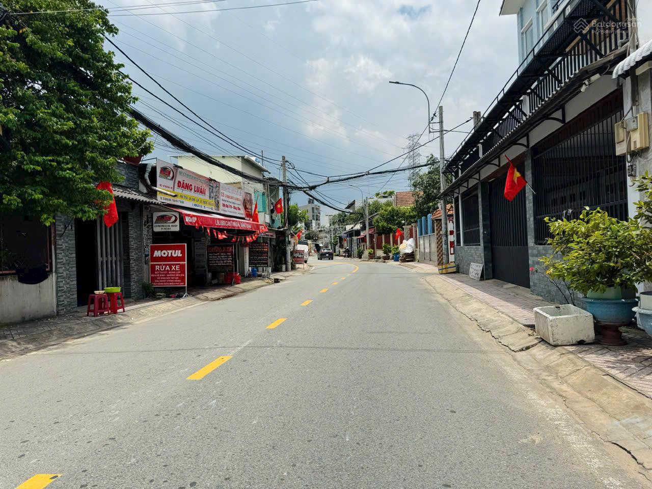 Bán đất Mặt Tiền - Hiệp Phú - Quận 9 - 72M2 - Đường Nhựa 12M - gần Ngã 4 Thủ Đức