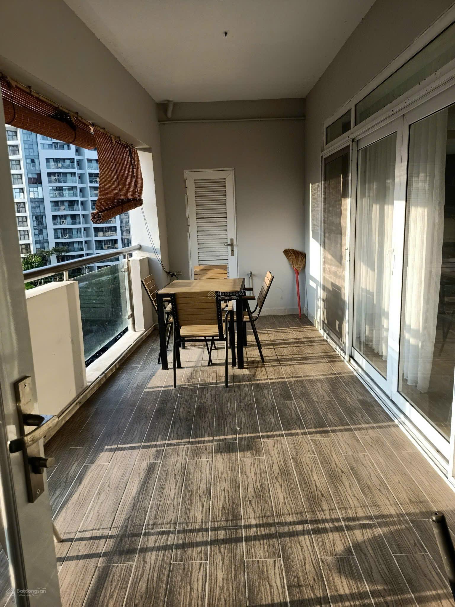 Cần tiền bán gấp căn hộ Park View, DT 103m2, 3PN 2WC giá 9,2 tỷ rẻ nhất thị trường LH: 0946 956 *** Cần tiền bán gấp căn hộ Park View, DT 103m2, 3PN 2WC giá 9,2 tỷ rẻ nhất thị trường LH: 0946 956 ***