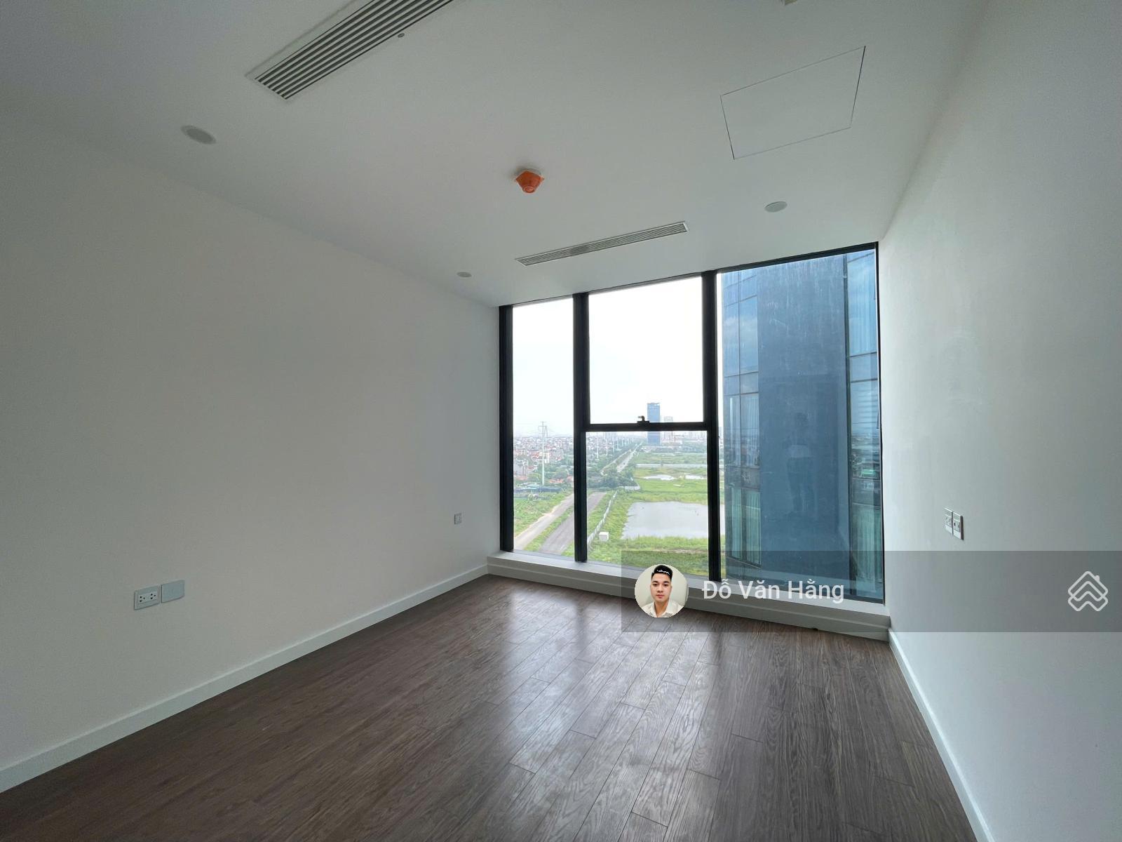 Bán căn góc 3 phòng ngủ + 1 đa năng 117m2 Sunshine City đồ cơ bản giá 11 tỷ - sổ đỏ sang tên