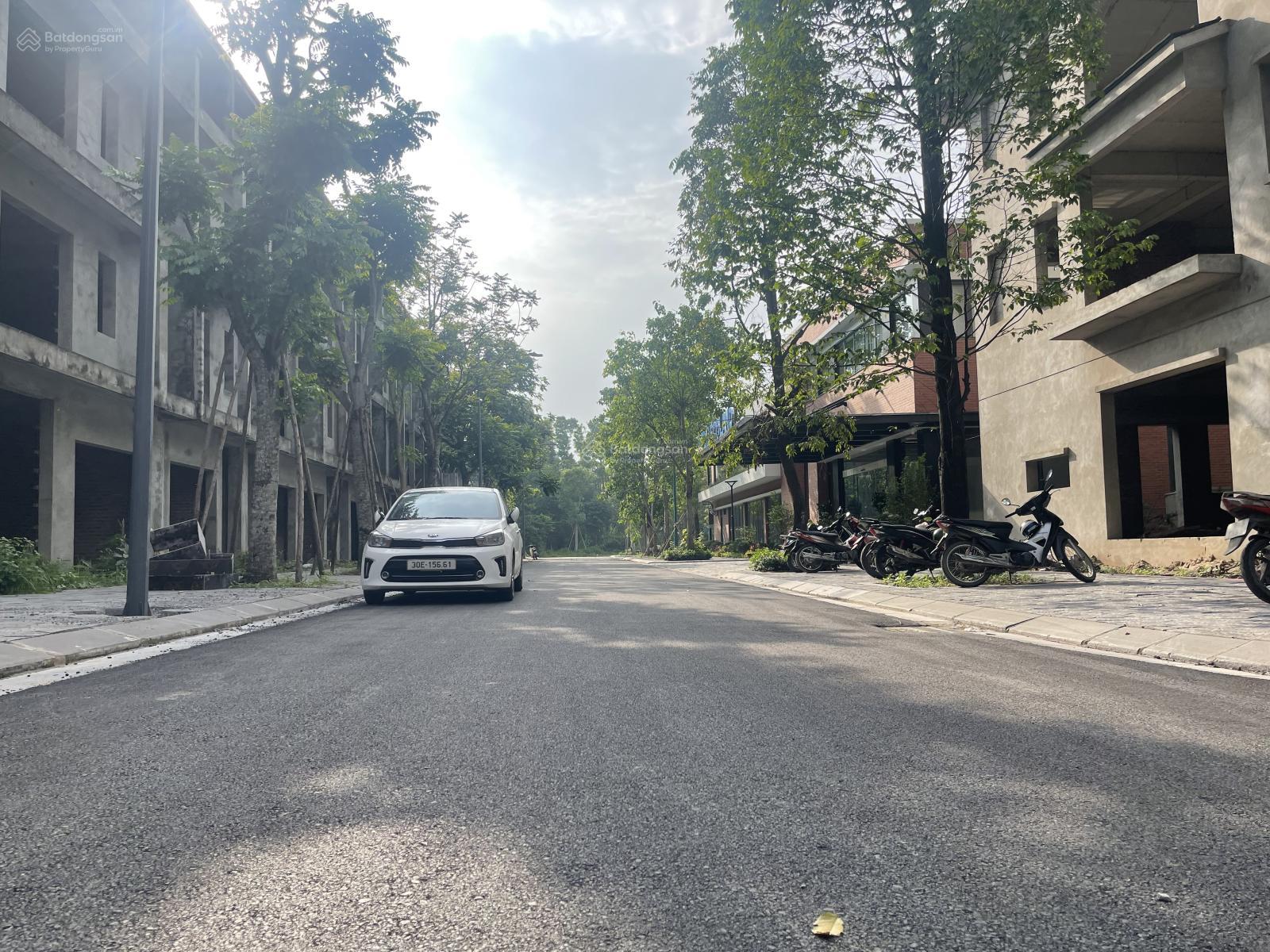 Cực hot! Bán suất ngoại giao liền kề dự án Vạn Tuế. DT 80m2/ MT 5m. Gần công viên, vườn hoa