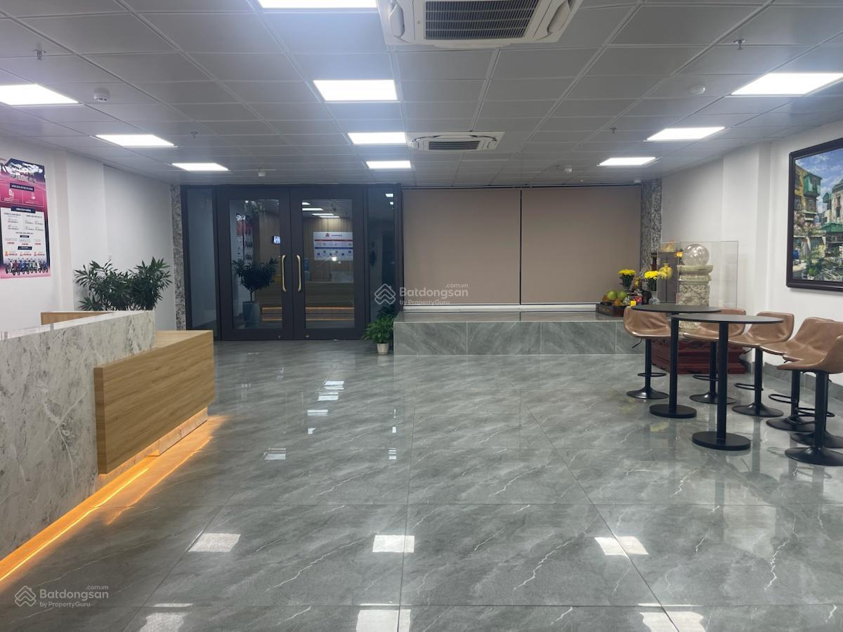 Bán building Trần Thái Tông- ô tô tránh- dòng tiền 2 tỷ/năm- thang máy - 125m2- mt 8m- giá: 88 tỷ