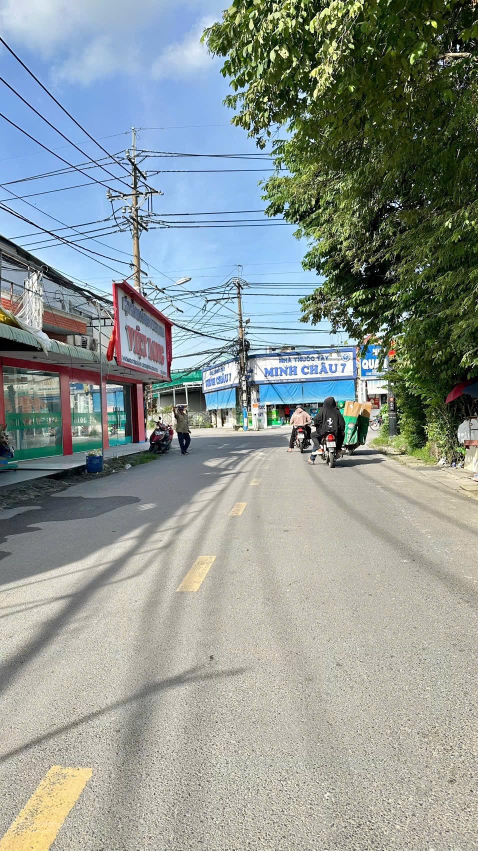 Bán nhà 155m2 Sổ hồng riêng Mặt tiền đường Suối Lội