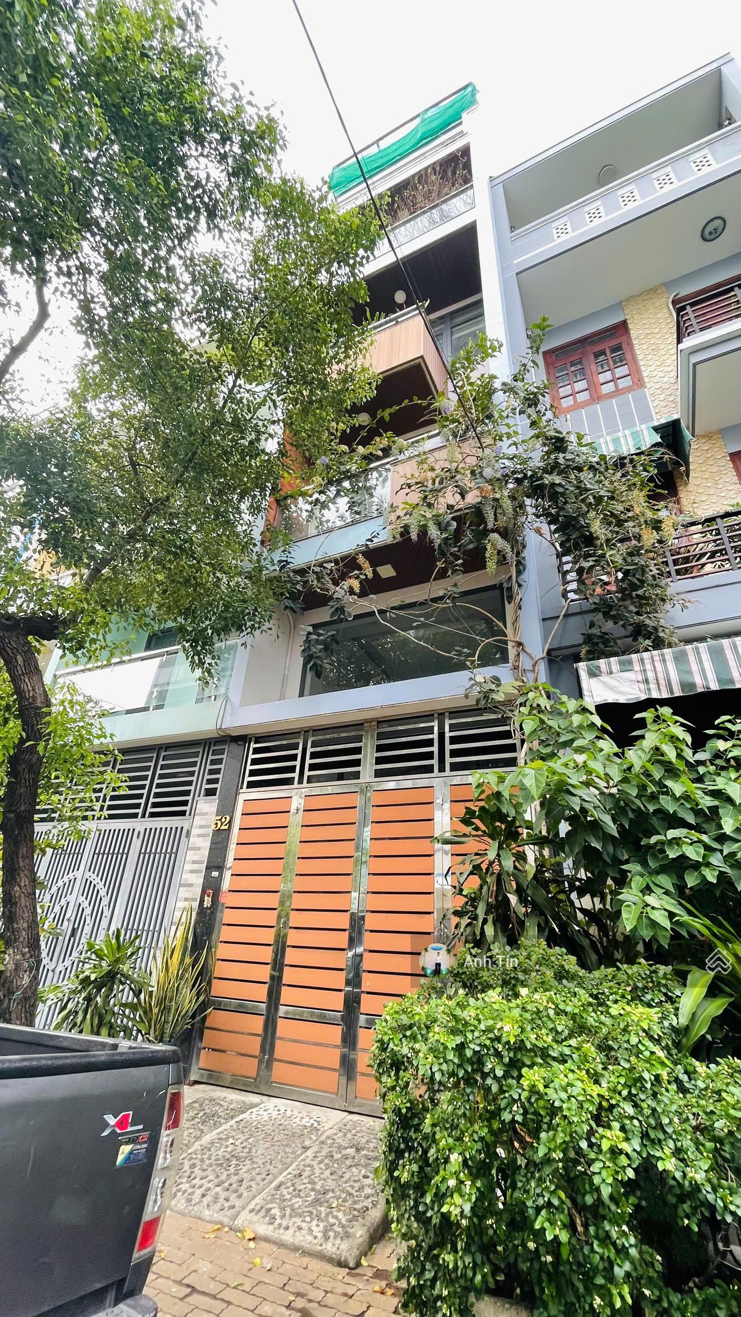 Mặt tiền đường nội bộ rộng 16m khu sân bay , DT: 4x18m ( vuông vức ) 4 tầng , Giá chỉ 16,9 tỷ TL