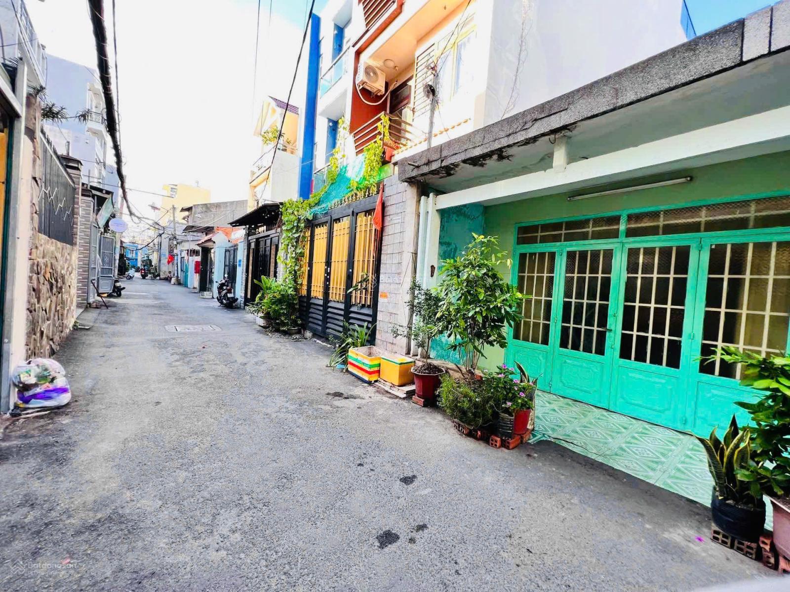 Bán nhà HXH nhựa 6m thông đường Gò Dầu, DT: 5x18m, 1 lầu. Giá: 7,9 tỷ thương lượng