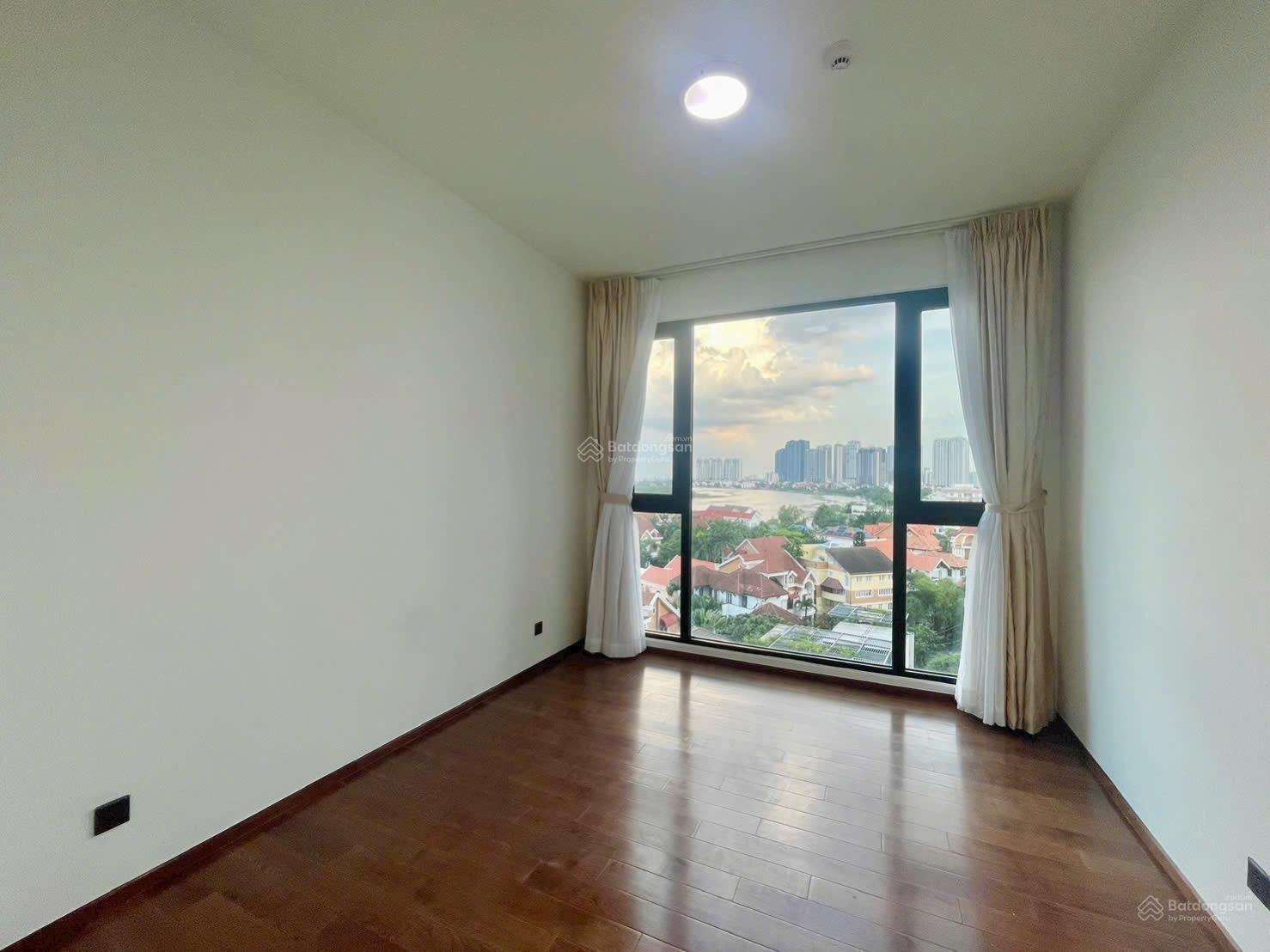 Cty KASHOME - chuyên bán d Edge Thảo Điền - giỏ hàng rất đẹp & rẻ