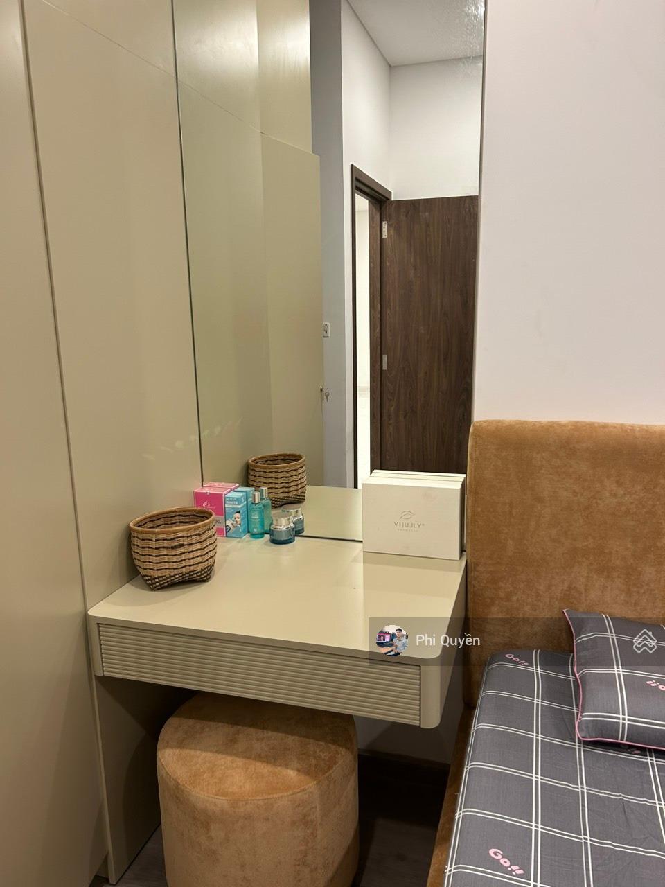 Cho thuê chung cư Screc Tower - Quận 3. DT: 81m2, 2PN. Giá: 13 triệu. LH: 0779 757 ***, QUYỀN