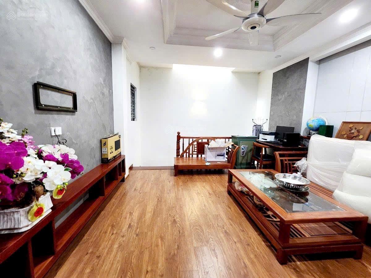 17 tỷ - LK KĐT Văn Phú - Giá rẻ nhất khu vực - Đang sẵn dòng tiền gần 500 triệu/ 1 năm