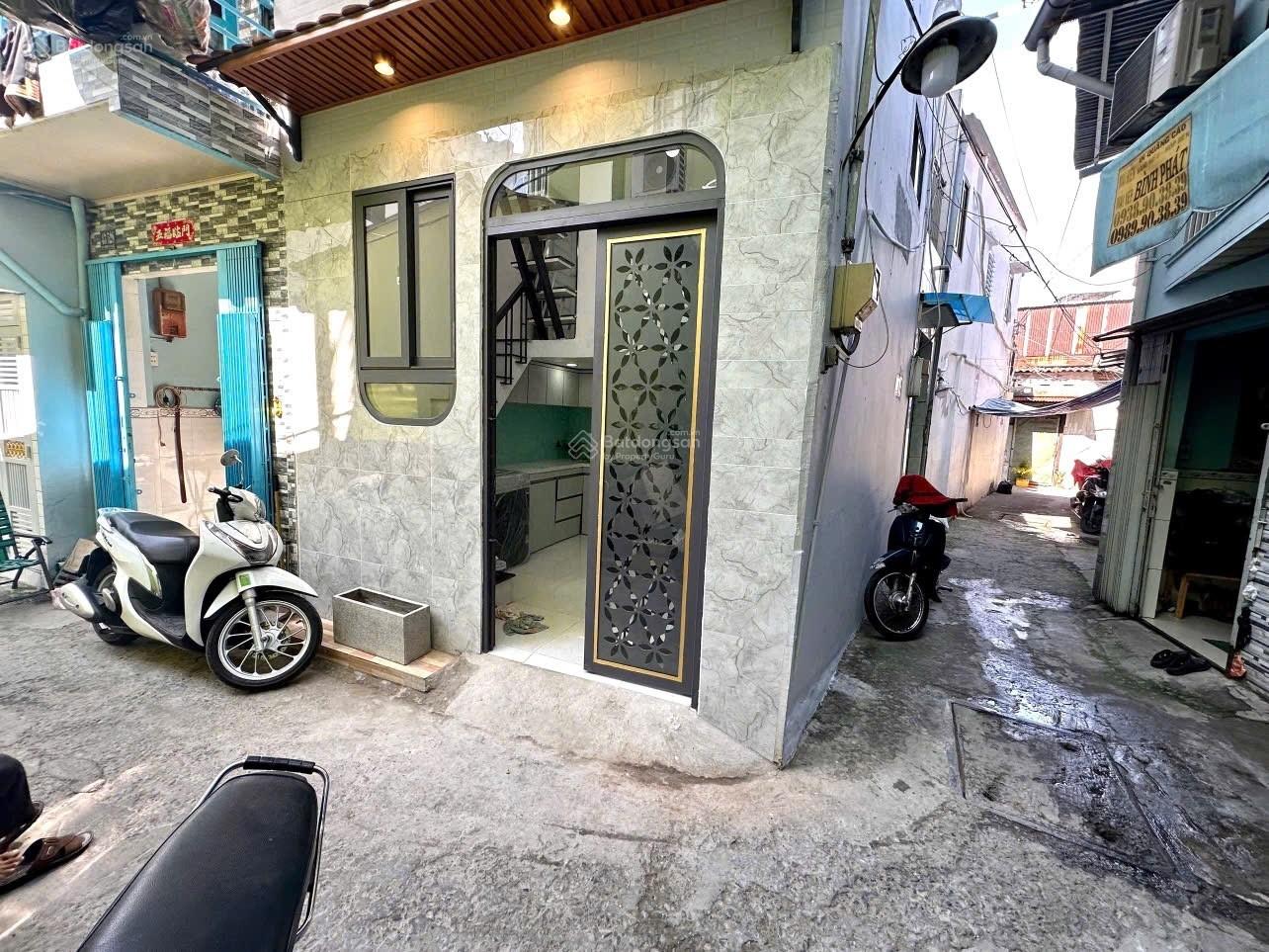 Bán nhà mới, SHR, 3 tầnG 2PN, Đ. Dã Tượng, Q8, dọn vào ở ngay giá 2,38 tỷ