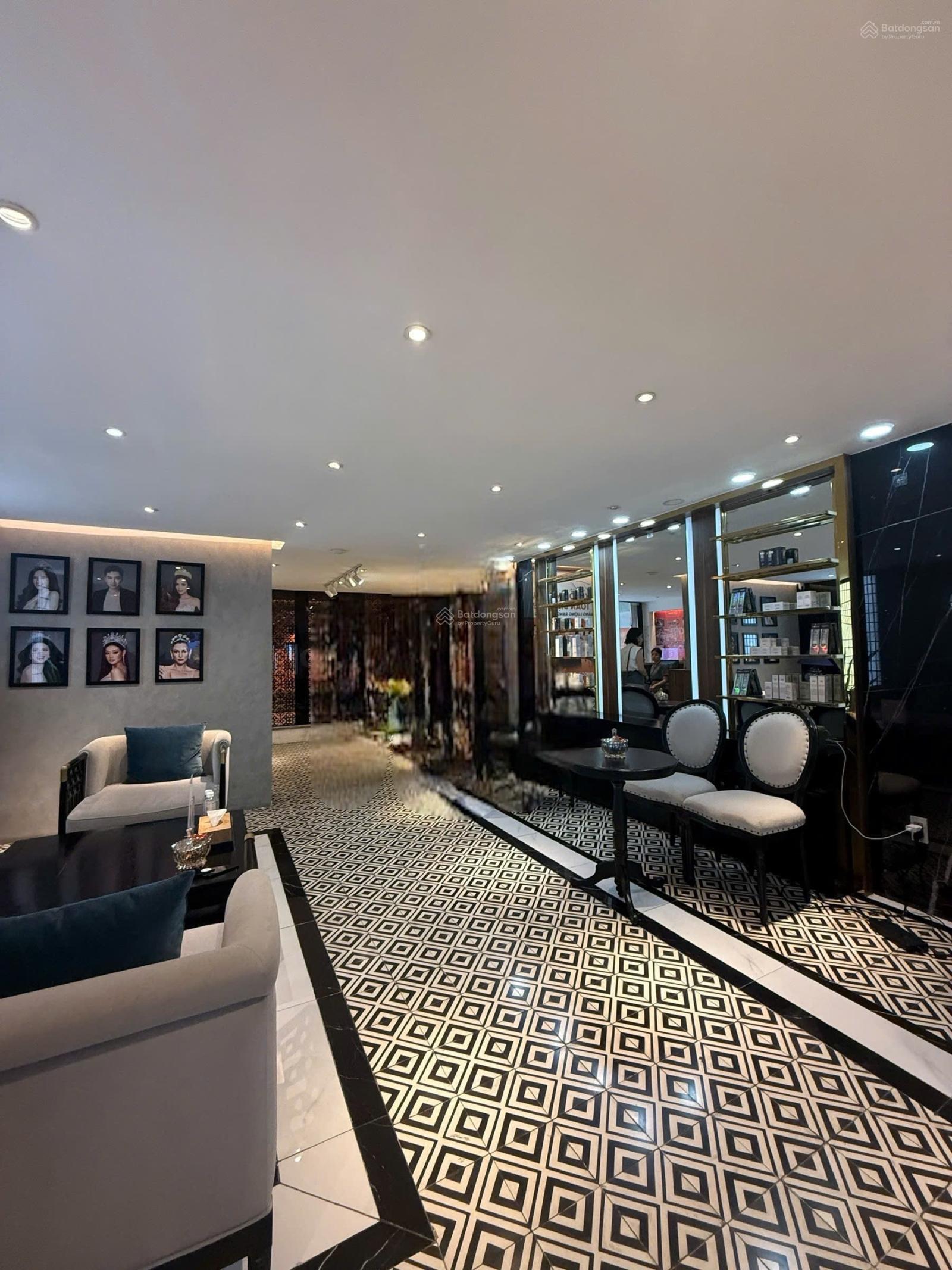 Cho thuê tòa nhà MT số: 262 Nguyễn Đình Chiểu, Phường Võ Thị Sáu, tuyến đường KD sầm uất TT Quận 3