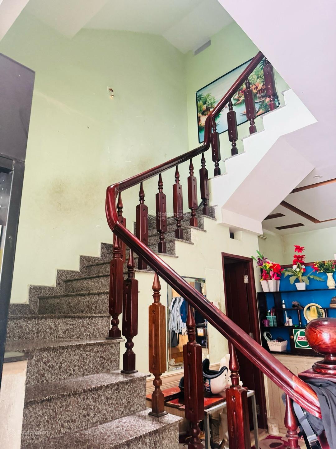 Bán nhà 3 tầng mặt tiền Đỗ Bá, DT 71m, ngang 5m, nhà nhìn thẳng ra là thấy biển xanh - giá 23 tỷ TL