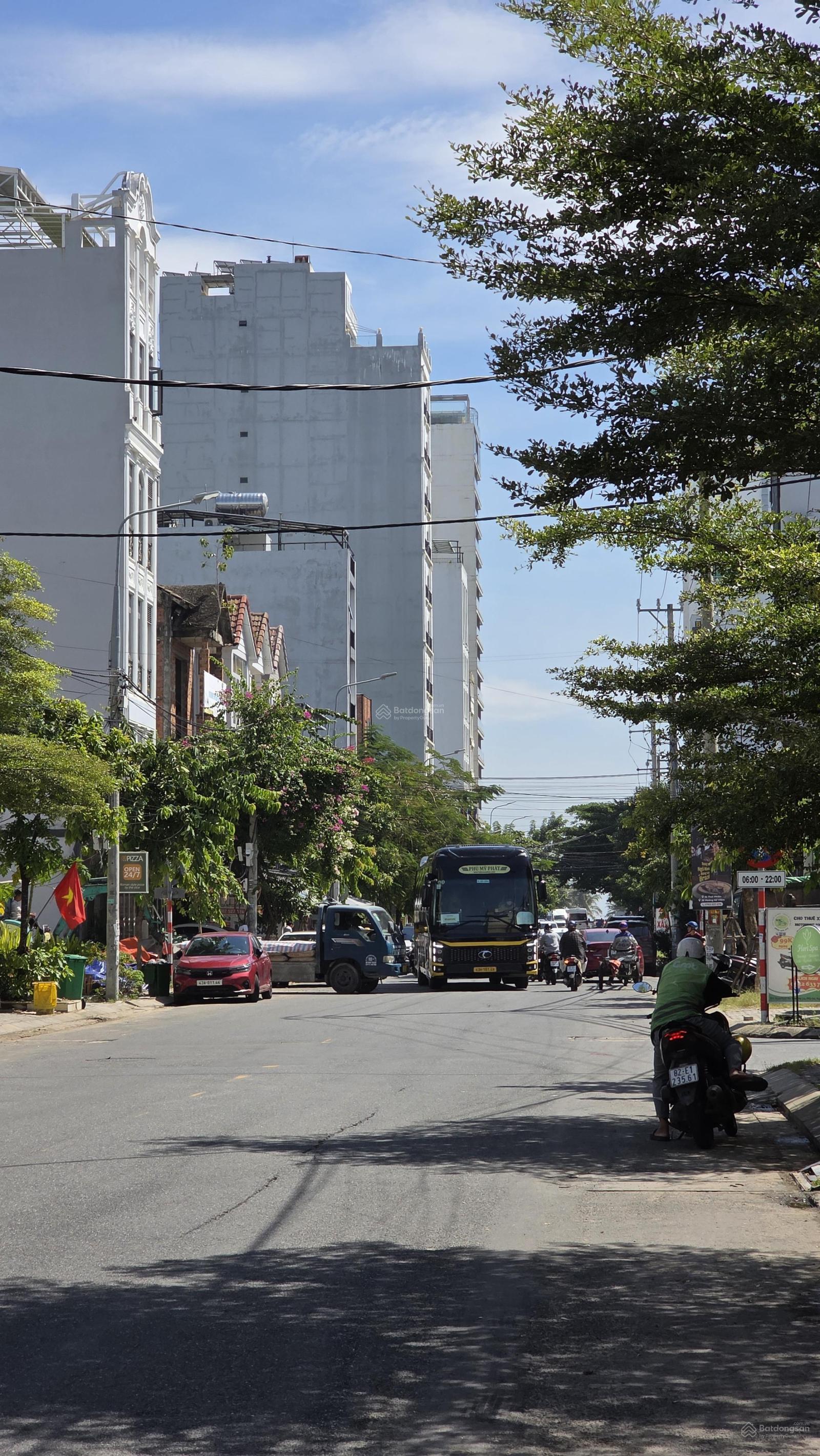 Bán nhà 3 tầng mặt tiền Đỗ Bá, DT 71m, ngang 5m, nhà nhìn thẳng ra là thấy biển xanh - giá 23 tỷ TL