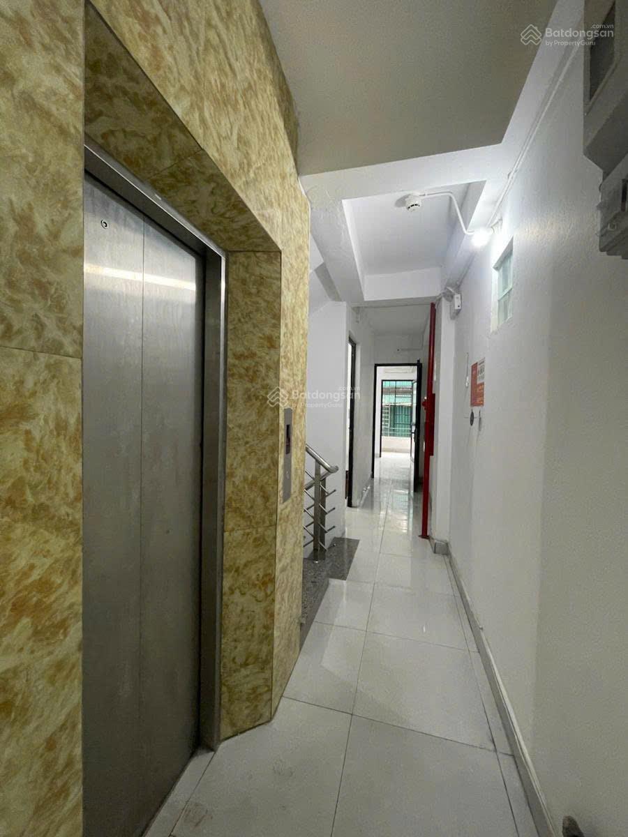 Bán nhà đường Trịnh Văn Bô, Nam Từ Liêm cạnh trường CĐ FPT: 70m2 x 7T thang máy, ngõ thông oto