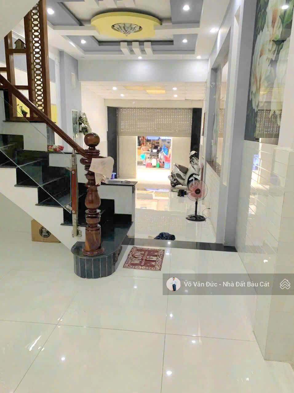 Bán nhà mặt tiền Chu Văn An- Phường Tân Thành- Tân Phú. DT 3.9x15m đúc 2 lầu- chỉ 9.9 tỷ giá cực rẻ Bán nhà mặt tiền Chu Văn An- Phường Tân Thành- Tân Phú. DT 3.9x15m đúc 2 lầu- chỉ 9.9 tỷ giá cực rẻ