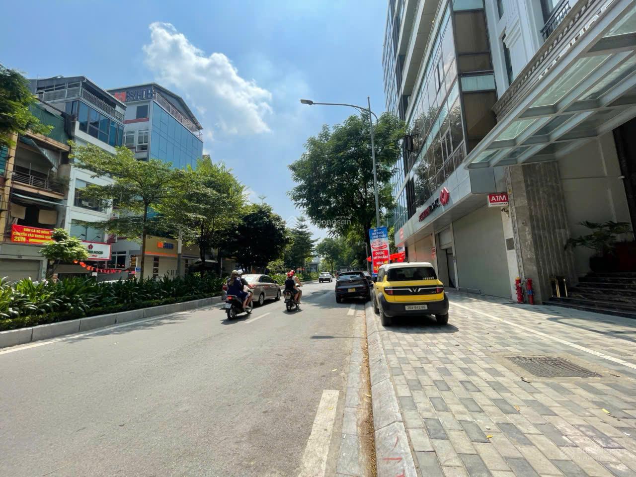 Bán đất mặt phố 48 tỷ 95m2 MT 4m vỉa hè ô tô tránh kinh doanh đa chức năng Lạc Long Quân, Tây Hồ Bán đất mặt phố 48 tỷ 95m2 MT 4m vỉa hè ô tô tránh kinh doanh đa chức năng Lạc Long Quân, Tây Hồ