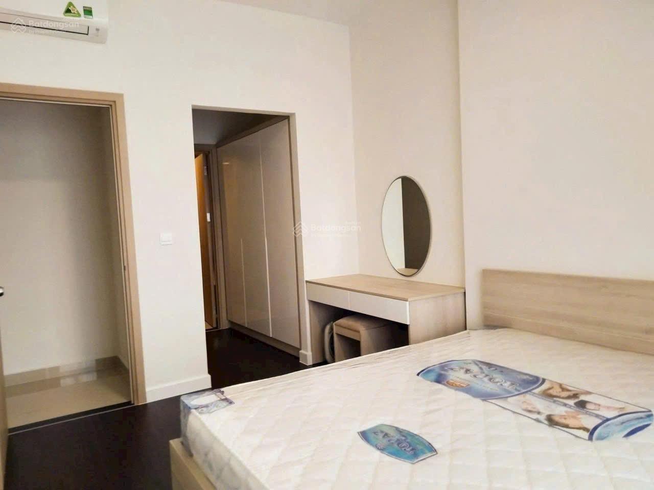 Bán CHCC Lotus Hoa Sen sổ hồng, giá 3,4 tỷ. Lh 0846 306 *** xem nhà