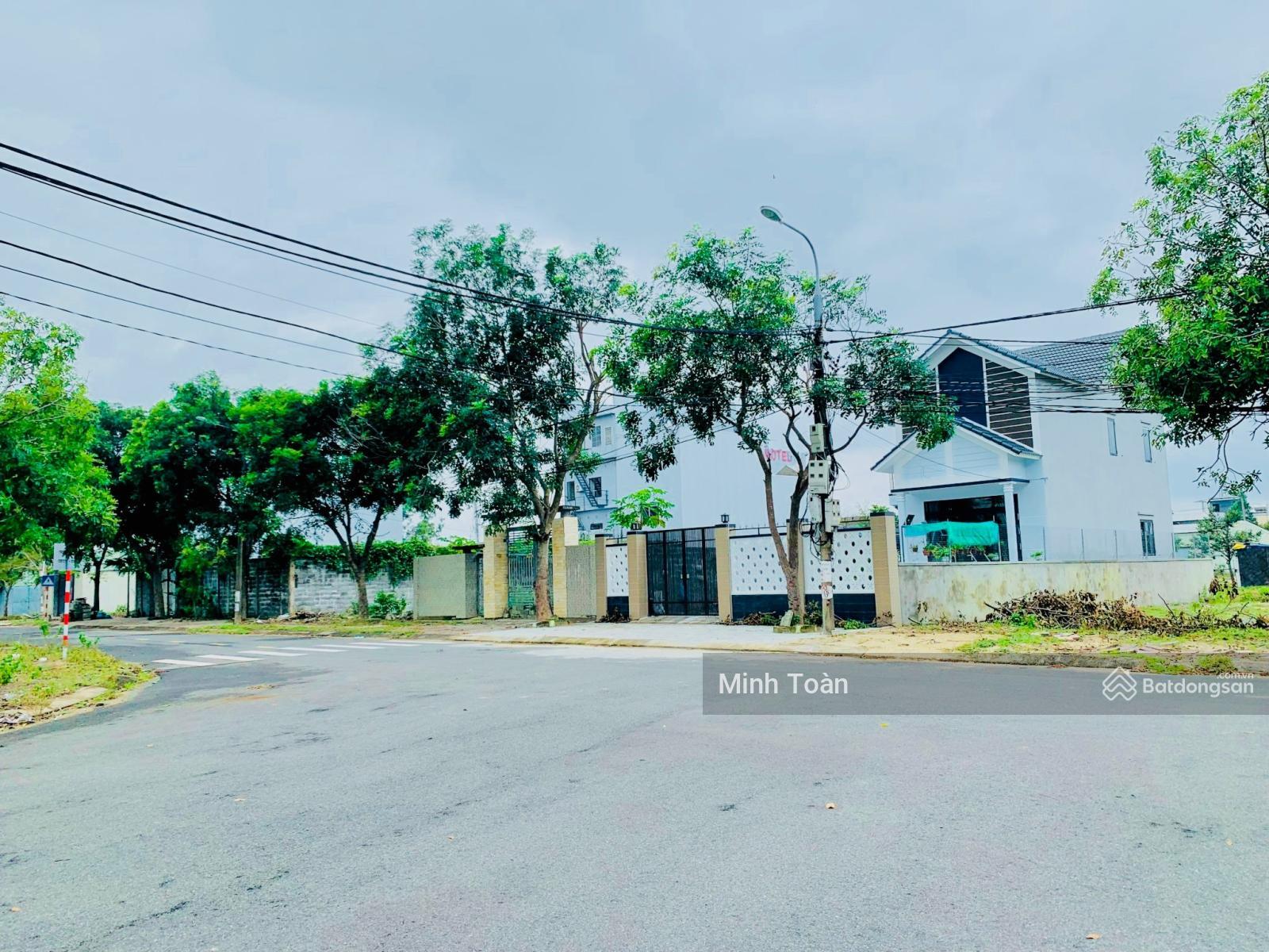 Kẹt tiền bán gấp lô 8m ngang sạch đẹp gần chợ Điện Ngọc Kẹt tiền bán gấp lô 8m ngang sạch đẹp gần chợ Điện Ngọc