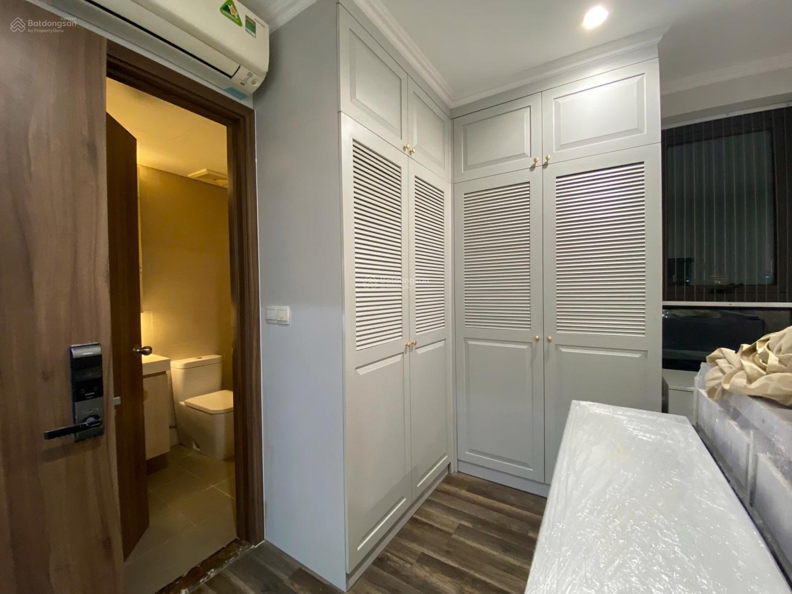 Chính chủ bán căn hộ Res 11, Lạc Long Quân, Quận 11, DT: 73m2, 2PN, 2WC, giá: 5 tỷ (giá thật) sổ