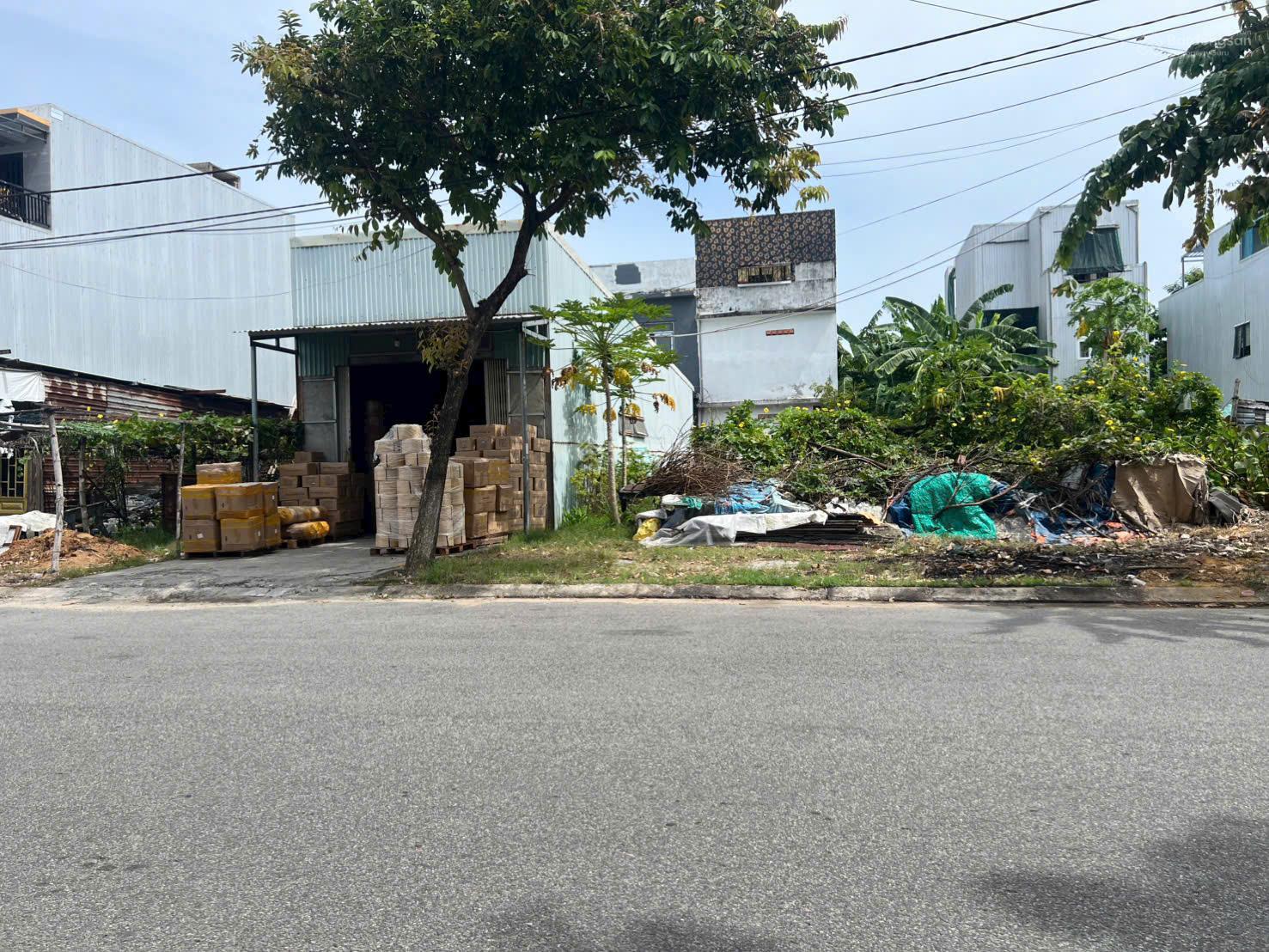 Chính chủ gởi bán lô đất đường 10m5 Nguyễn Xí , sạch đẹp