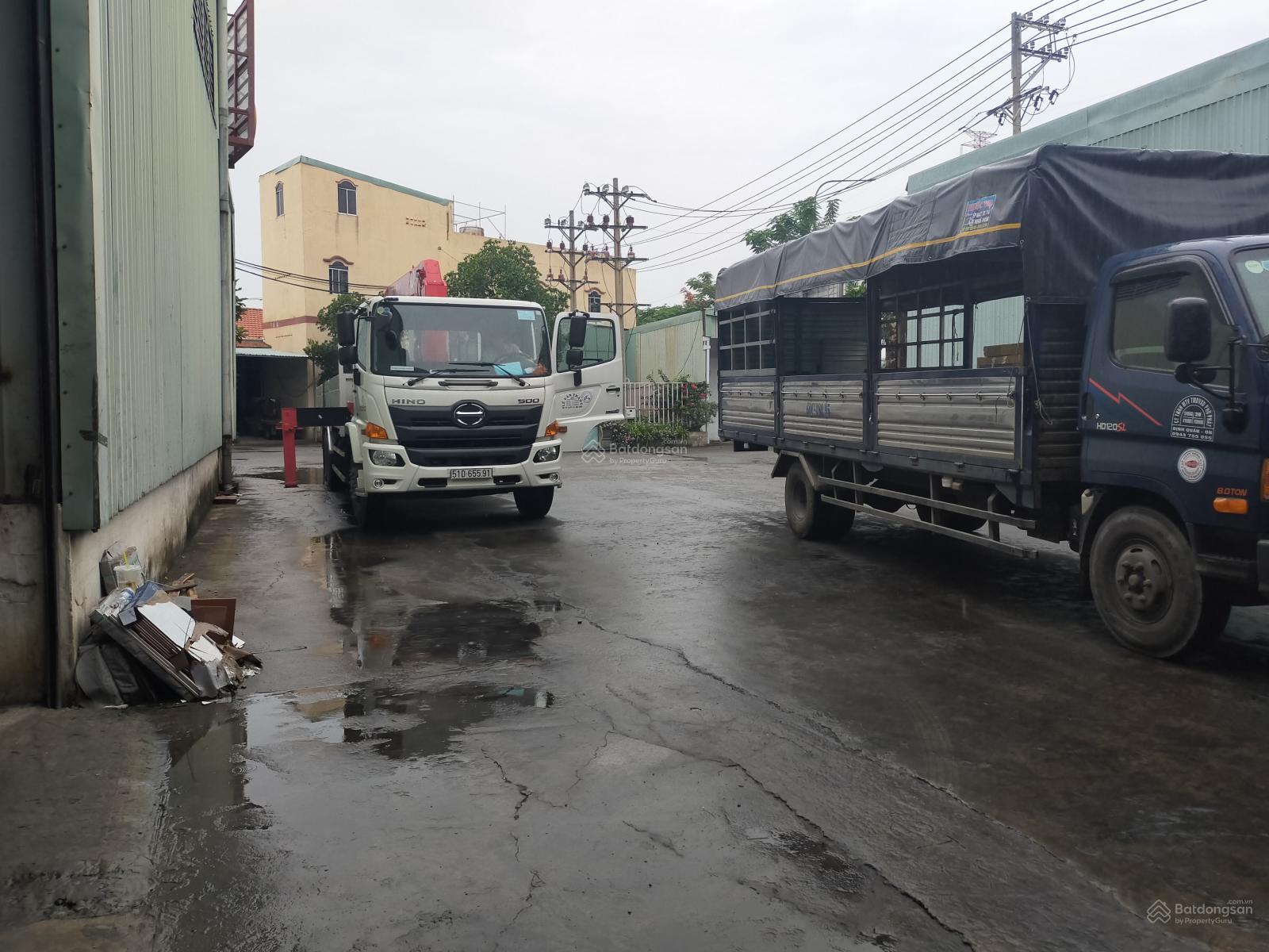Cho thuê 700m2 + sân 100m2 - đường Hương lộ 2 - container 40f, PCCC